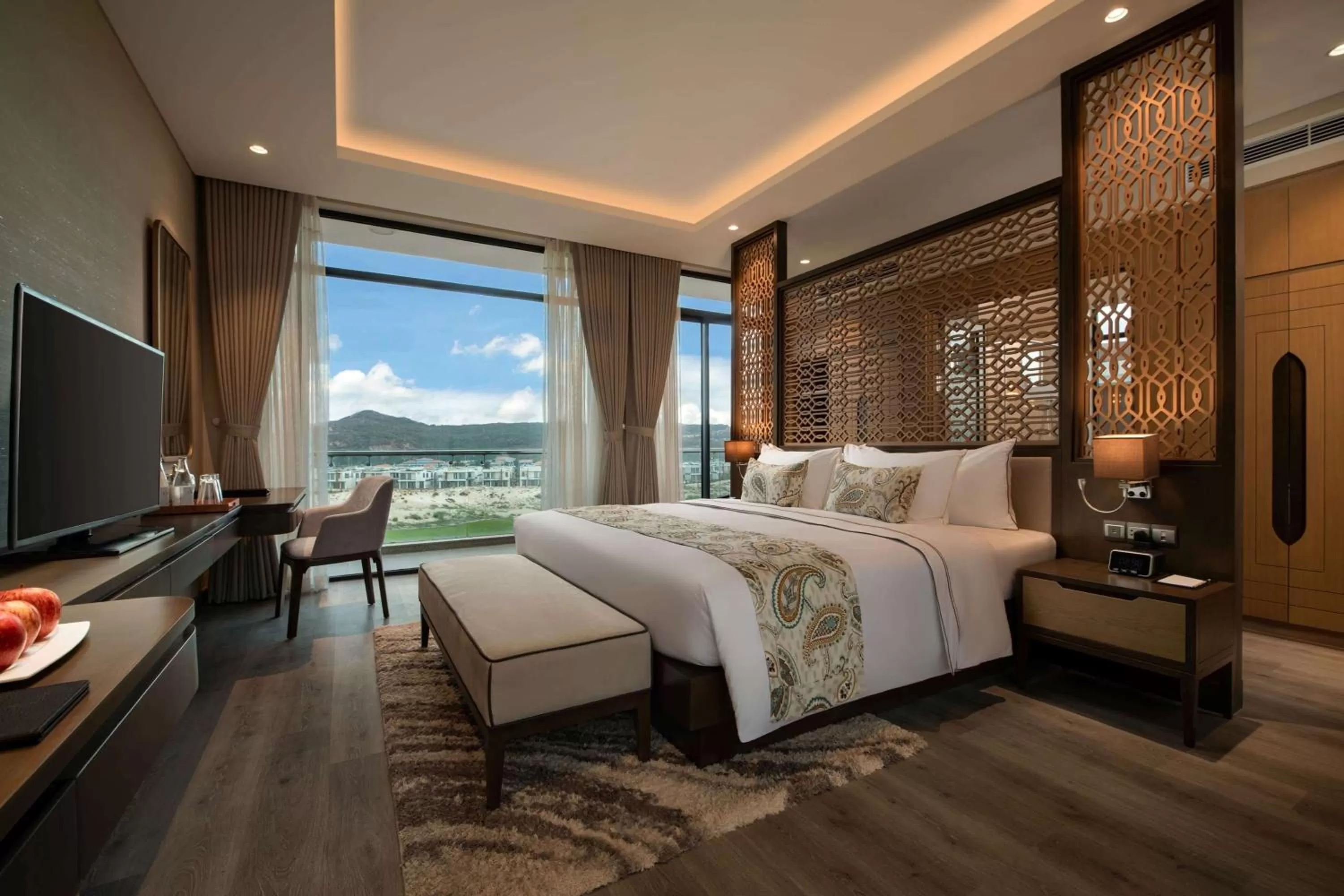 Photo of the whole room, Bed in Wyndham Grand KN Paradise Cam Ranh