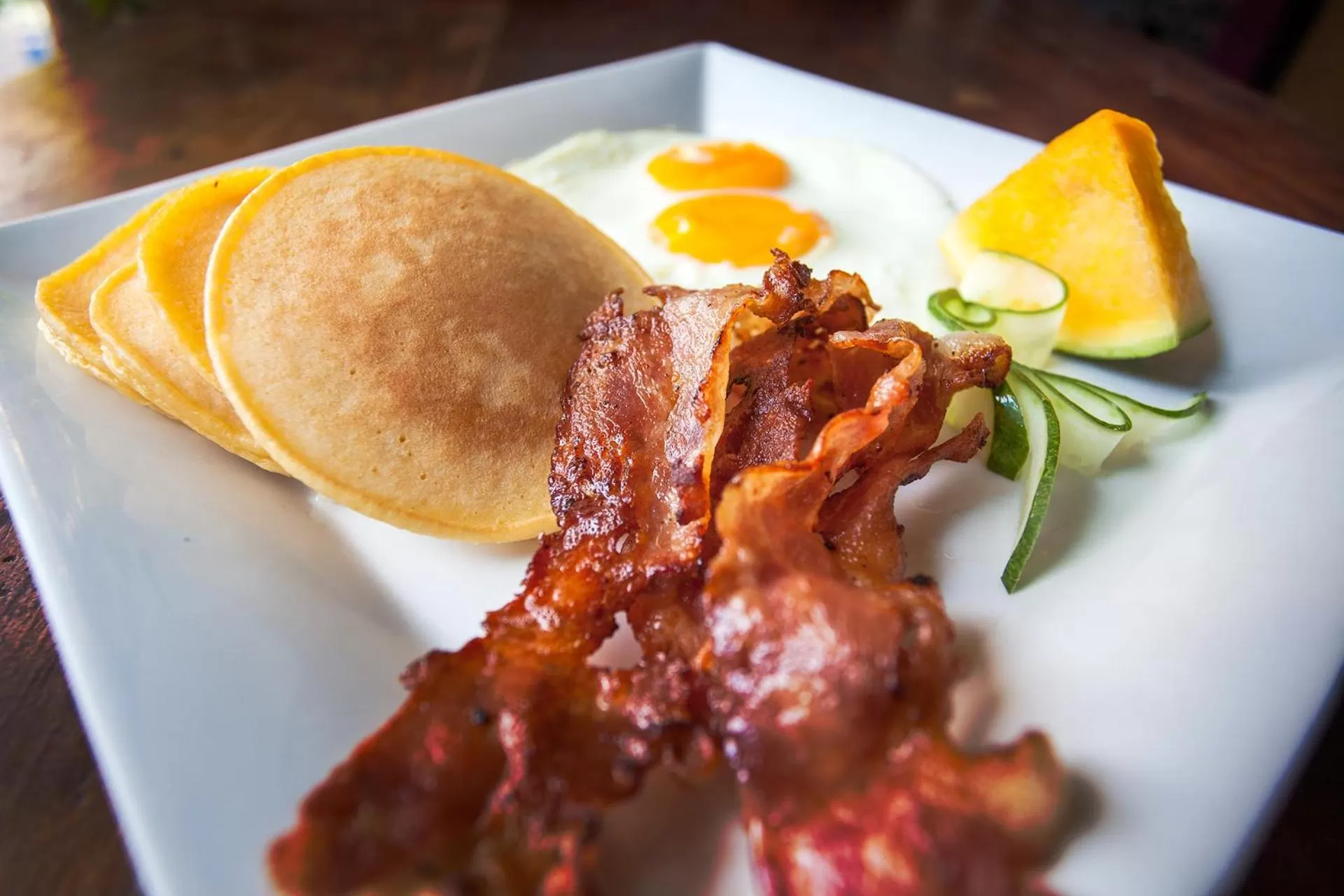 Food and drinks in Blue Lagoon Inn & Suites