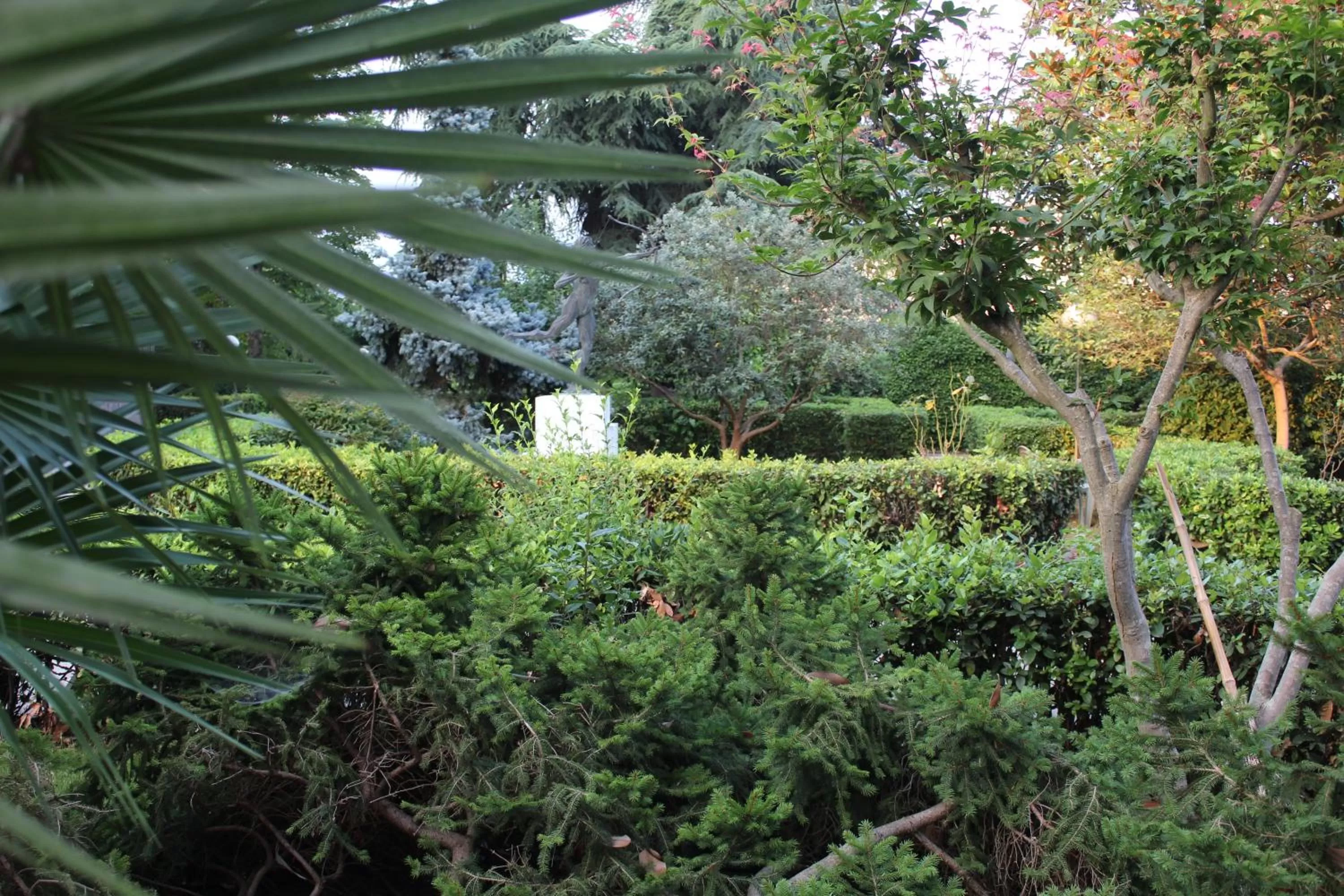 Facade/entrance in Hotel Diana