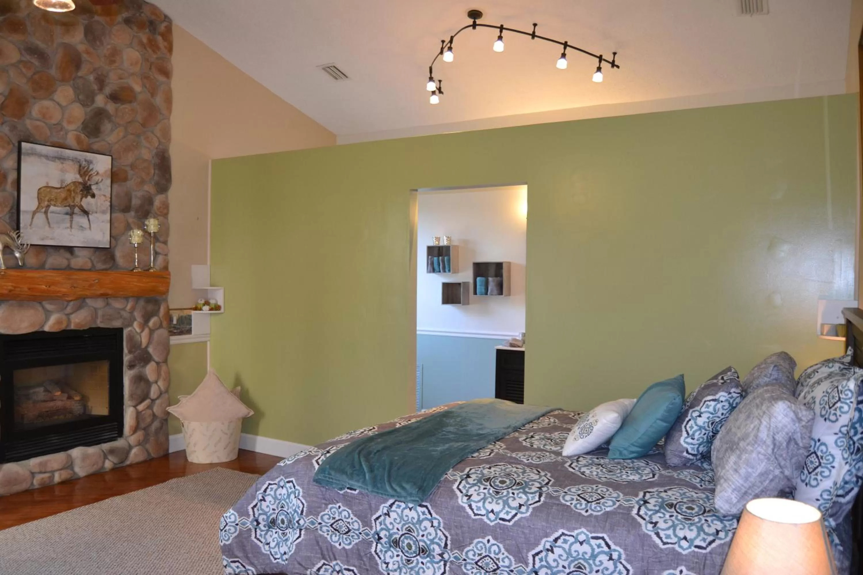 Bed in Rock Pointe Ranch