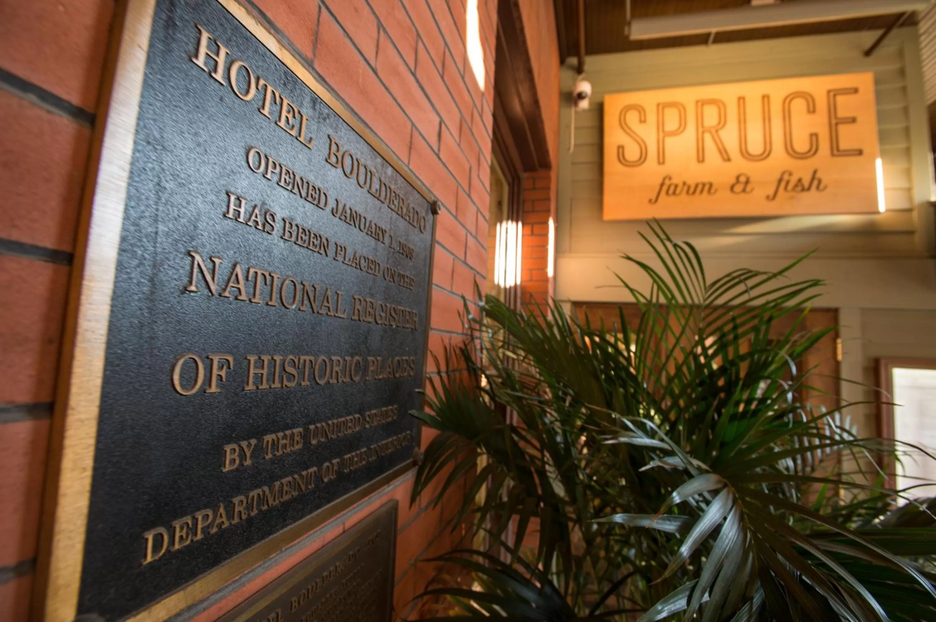Facade/entrance in Hotel Boulderado