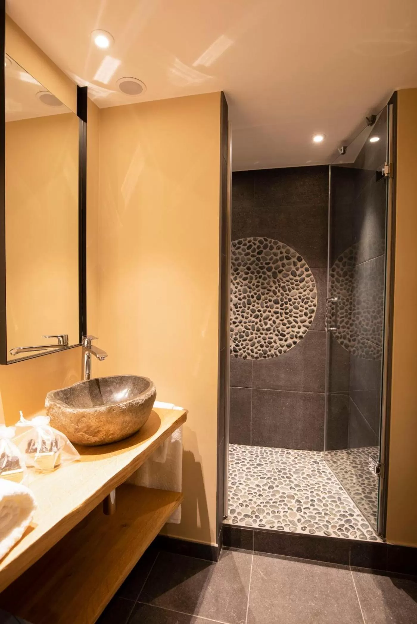 Bathroom in B-Lodge Boutique Hôtel