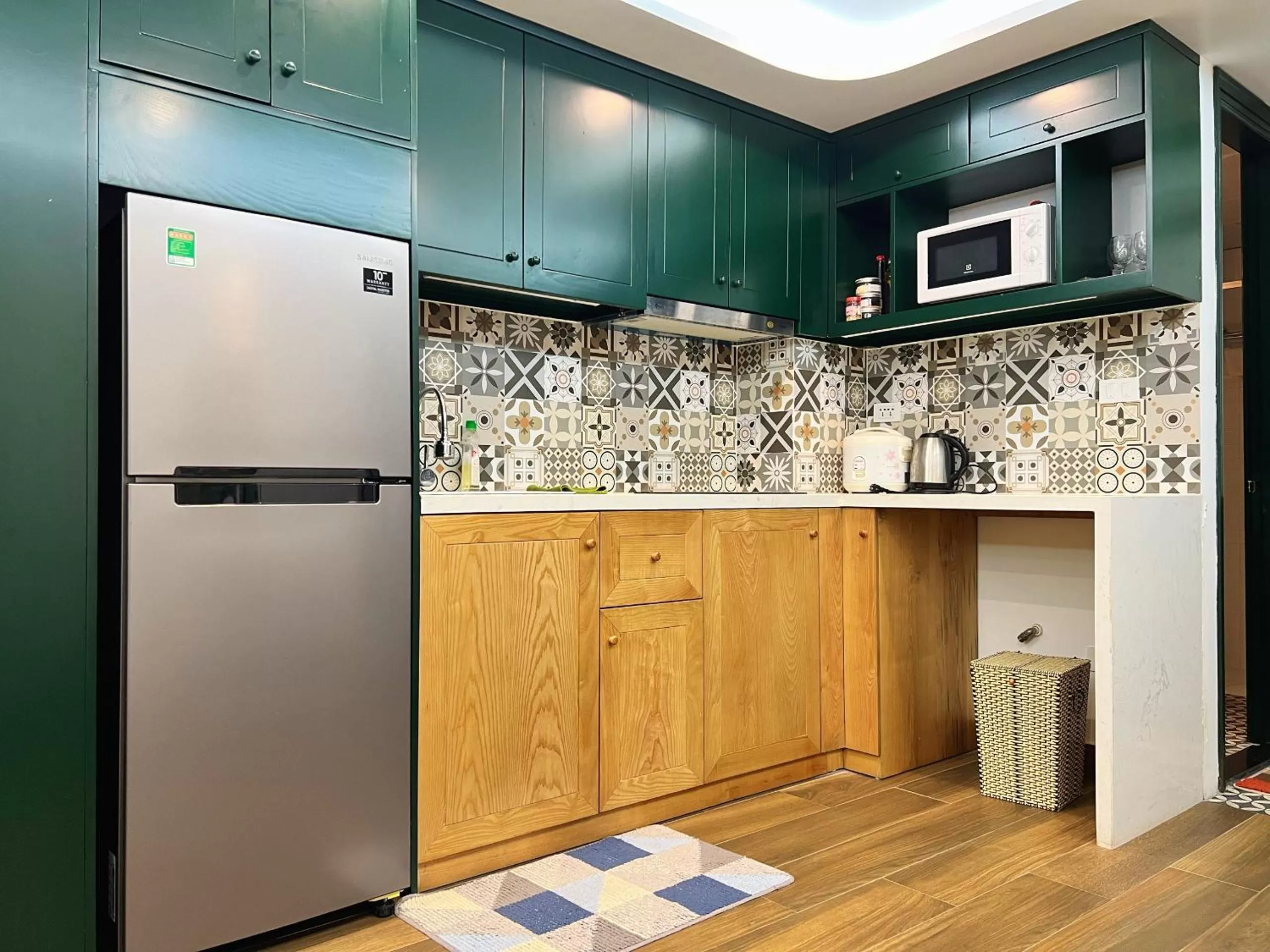 Kitchen or kitchenette in Lubi House Homestay