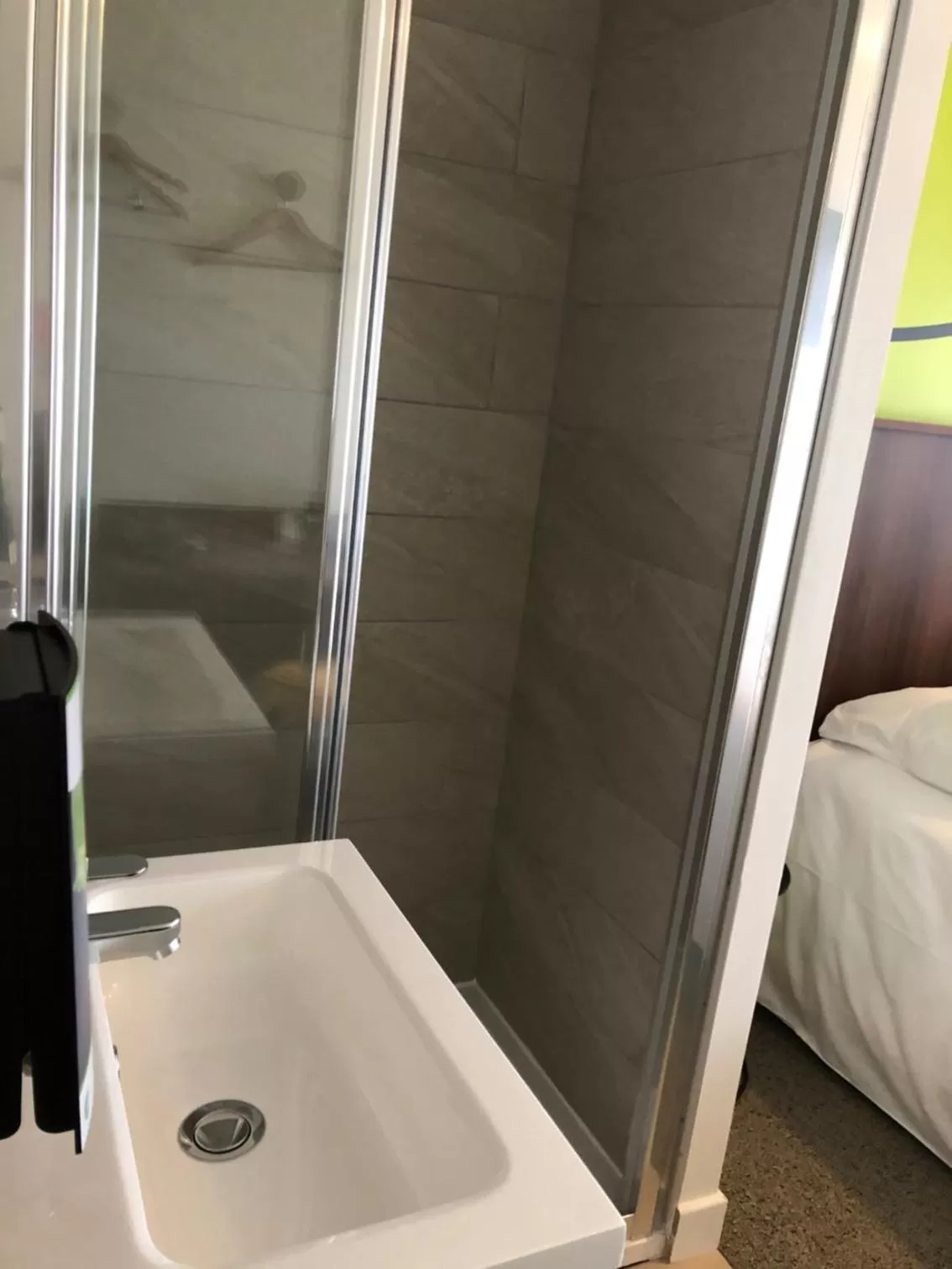 Bathroom, Bed in Sure Hotel by Best Western Argentan