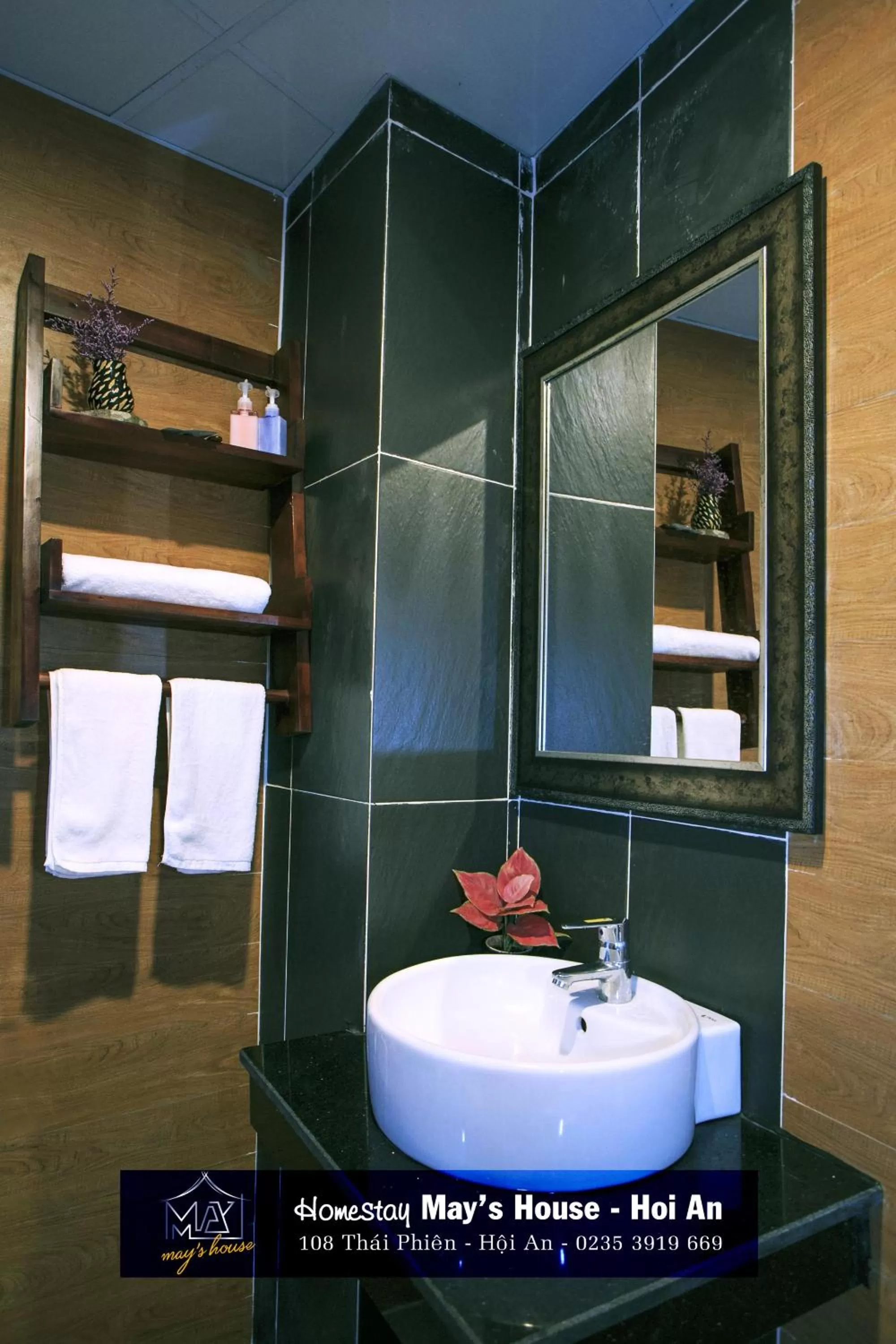 Property building, Bathroom in May's House Hoi An