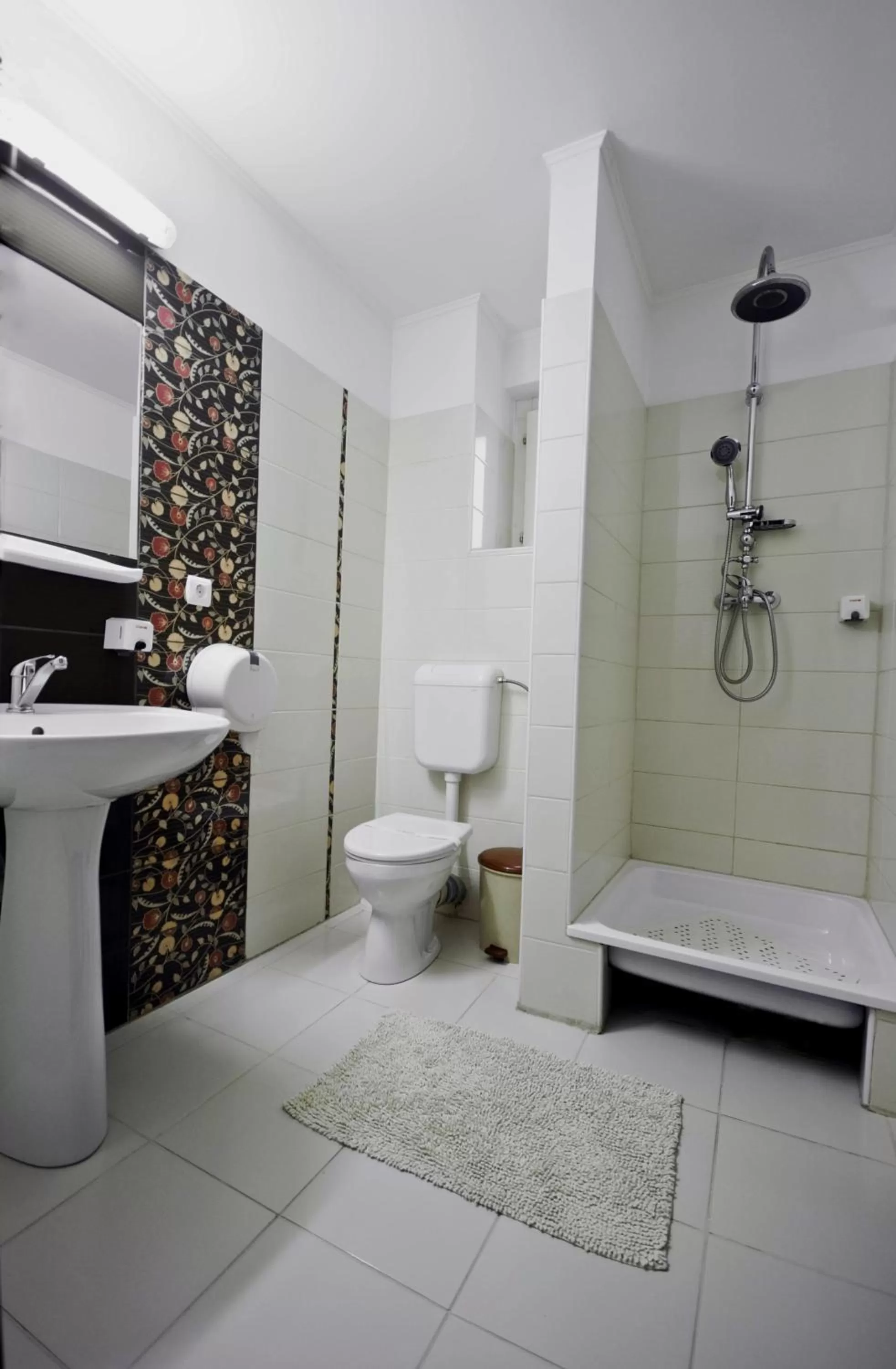 Bathroom in Hotel Sheriff