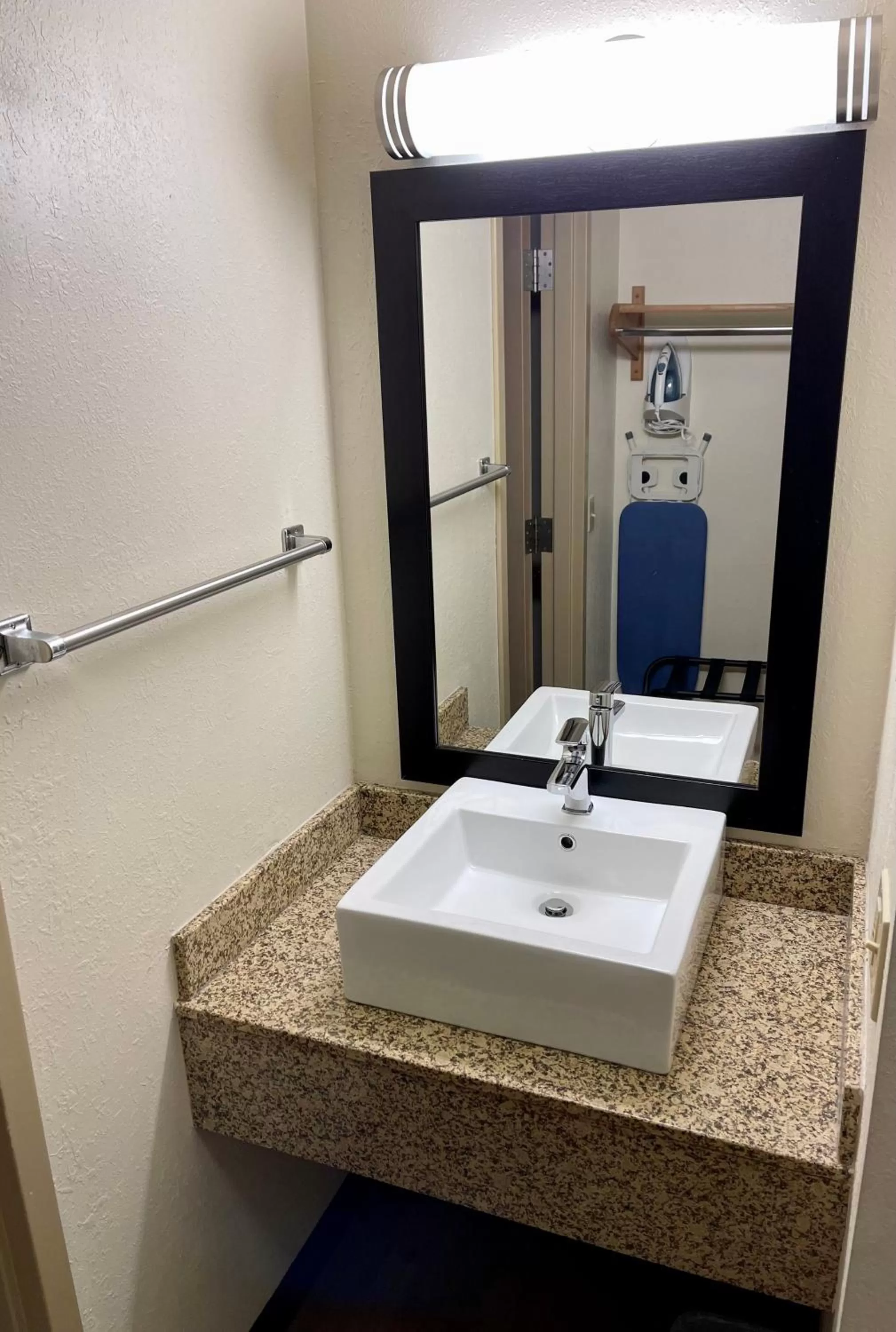 Bathroom in Red Roof Inn Sandusky - Milan