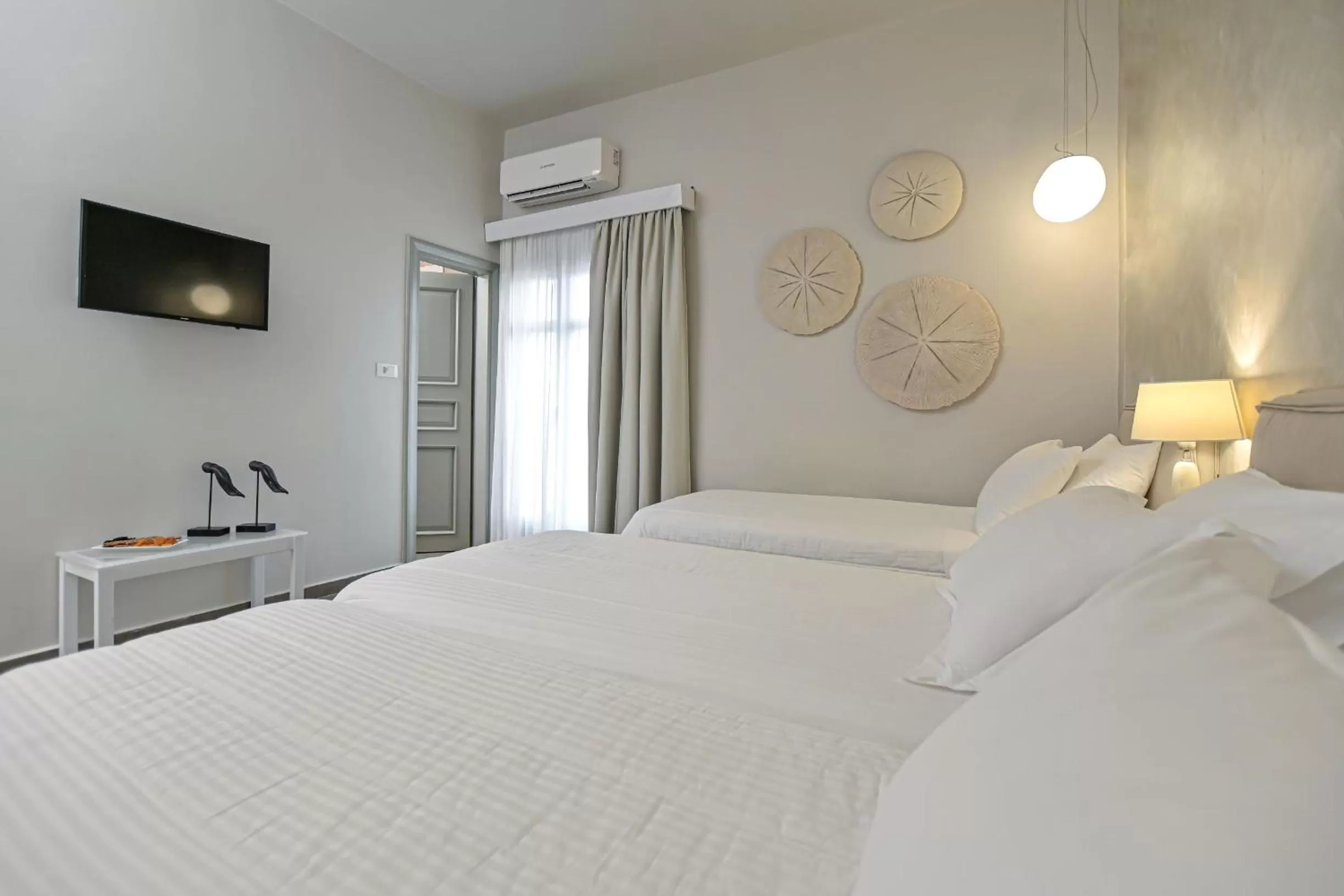 Property building, Bed in Hotel Grotta