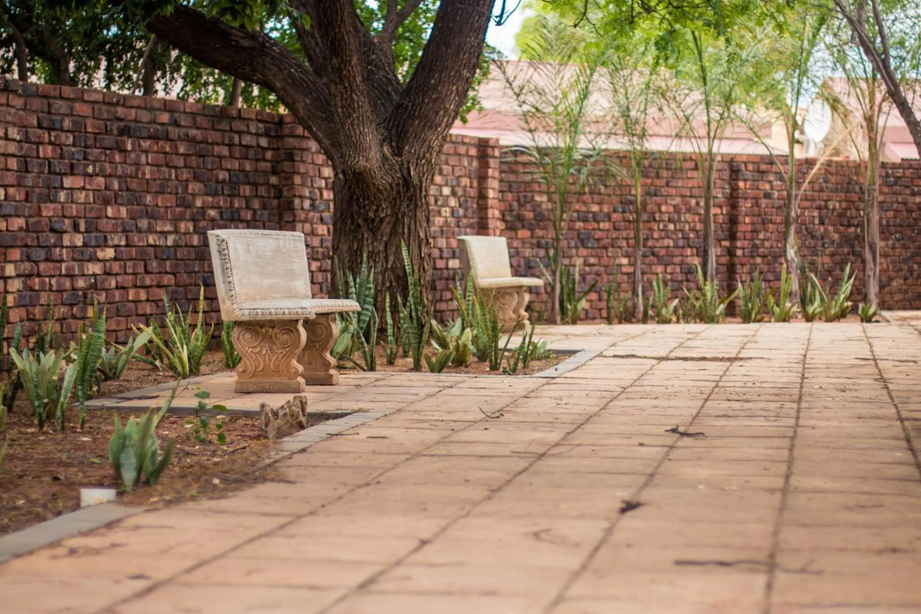 Property building in Horseshoe Inn and Conference Center