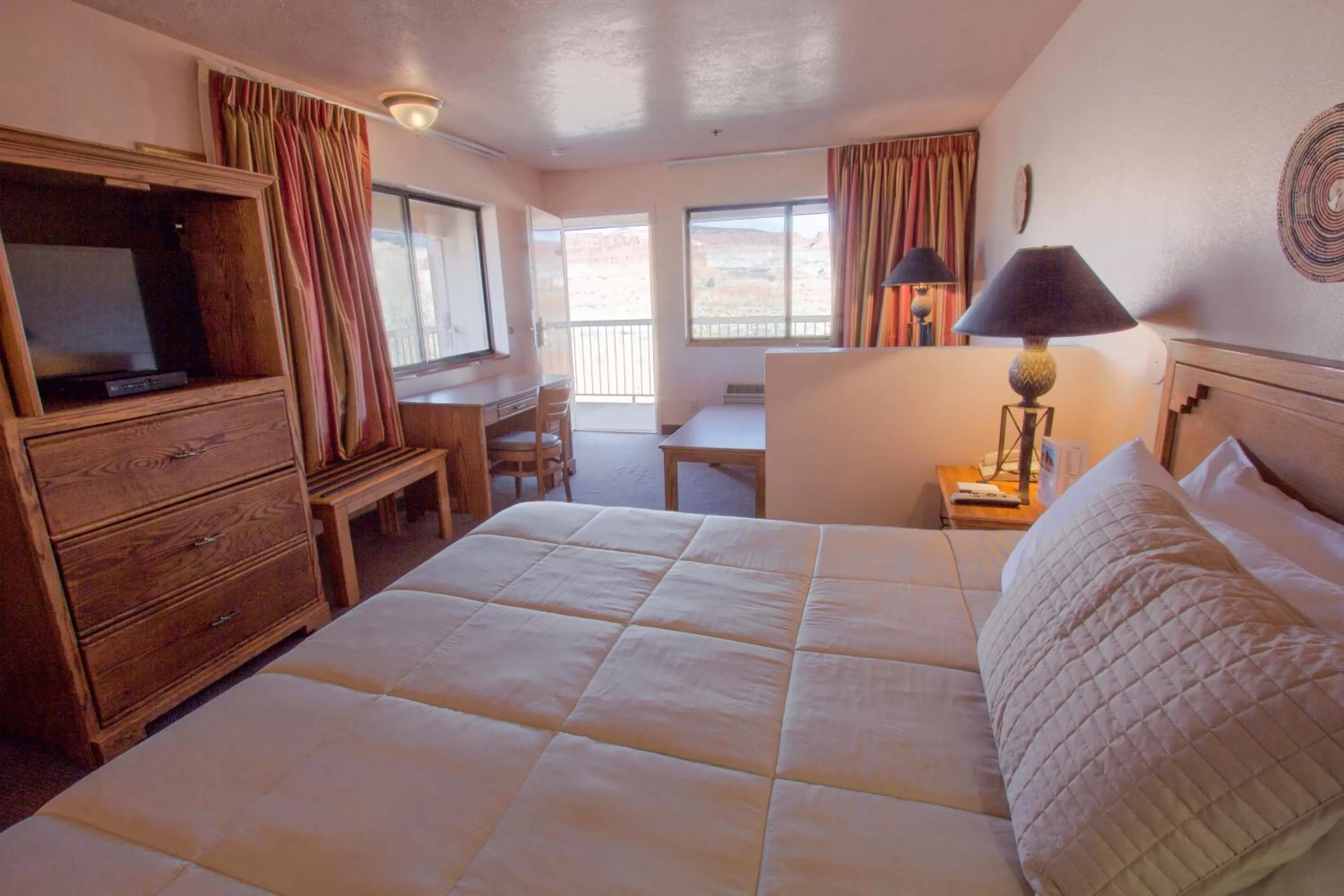 Mountain view, Bed in The Noor Hotel