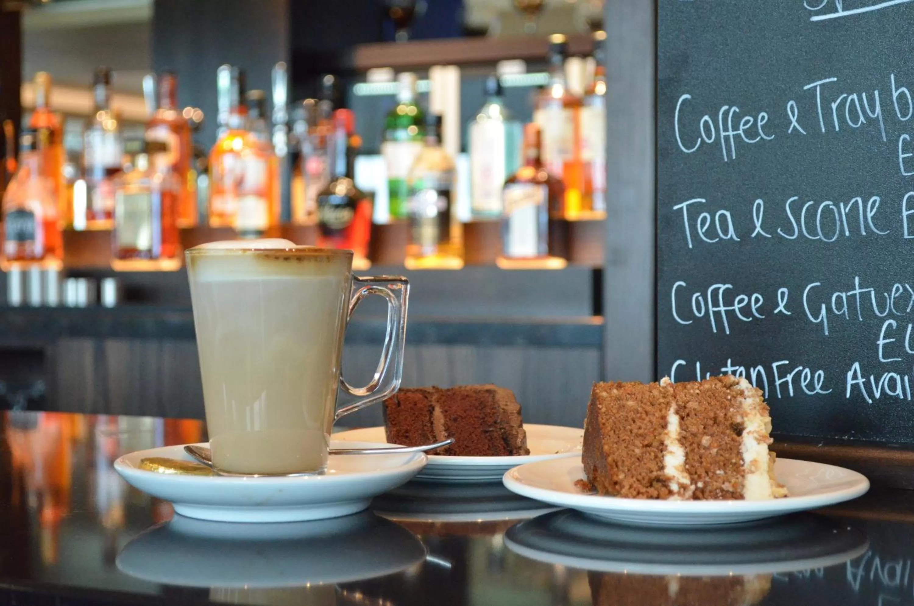 Food and drinks in Radstone Hotel