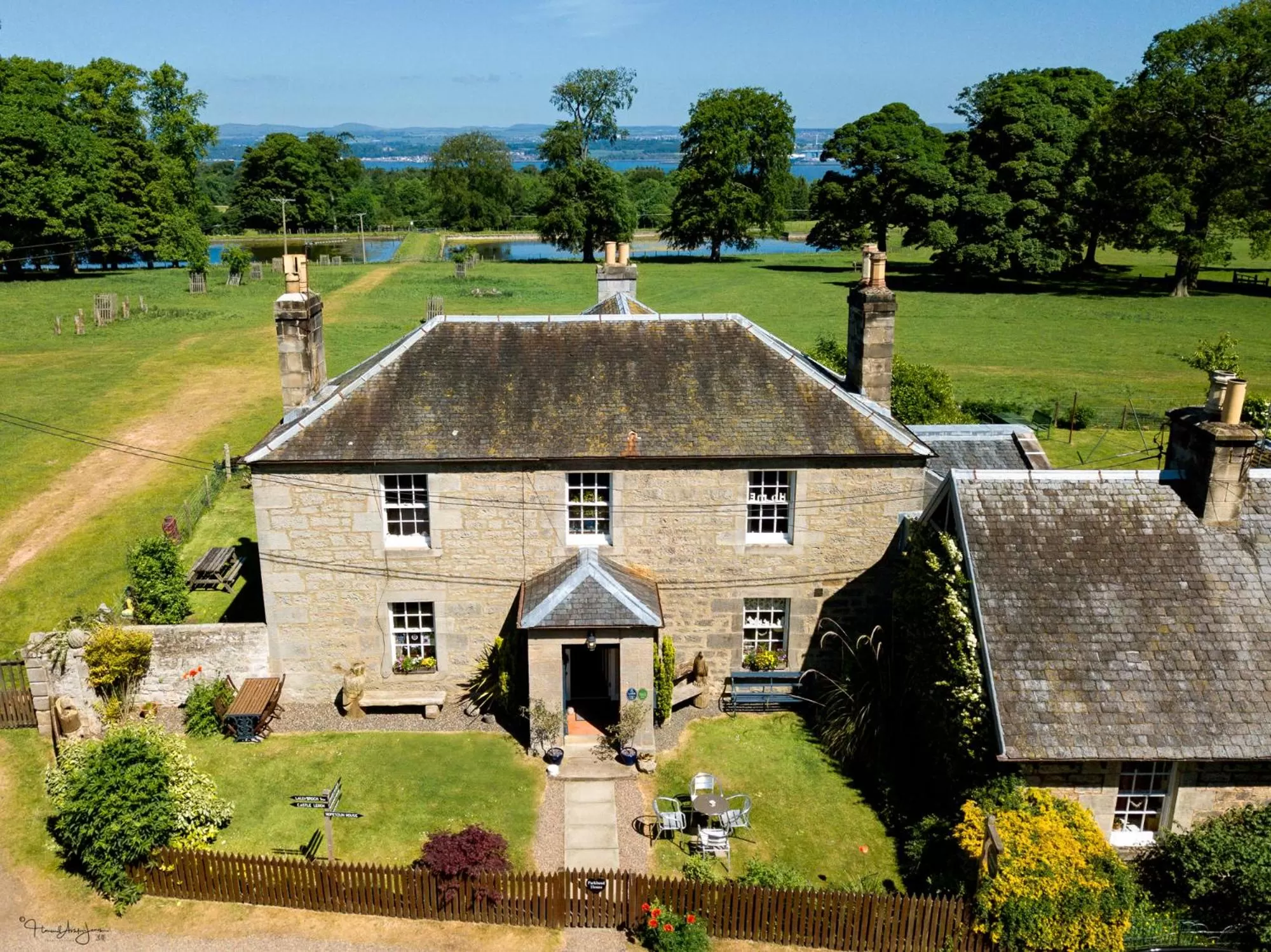Property building, Garden in Parkhead House