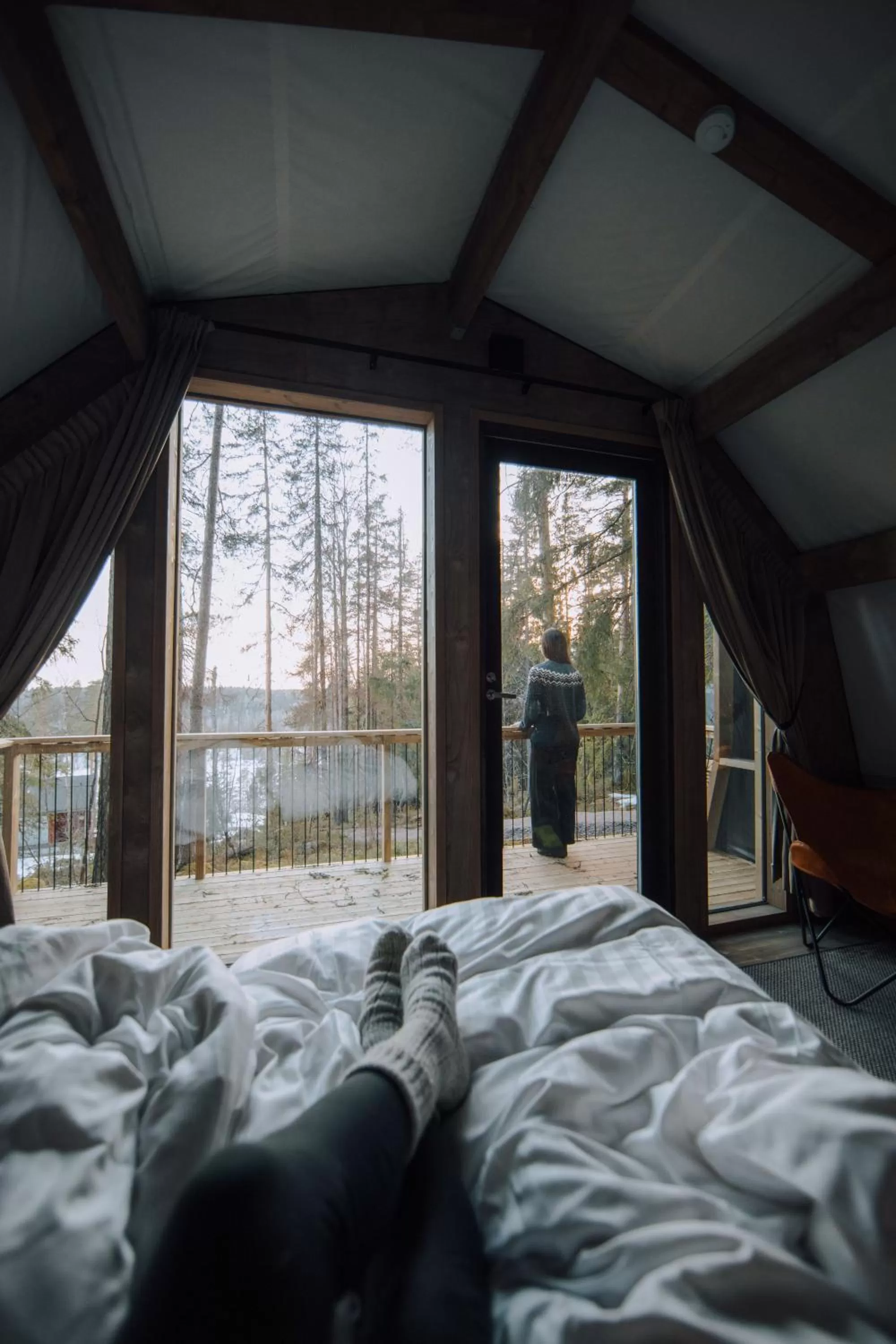 Bed in Haltia Lake Lodge nature boutique hotel & glamping