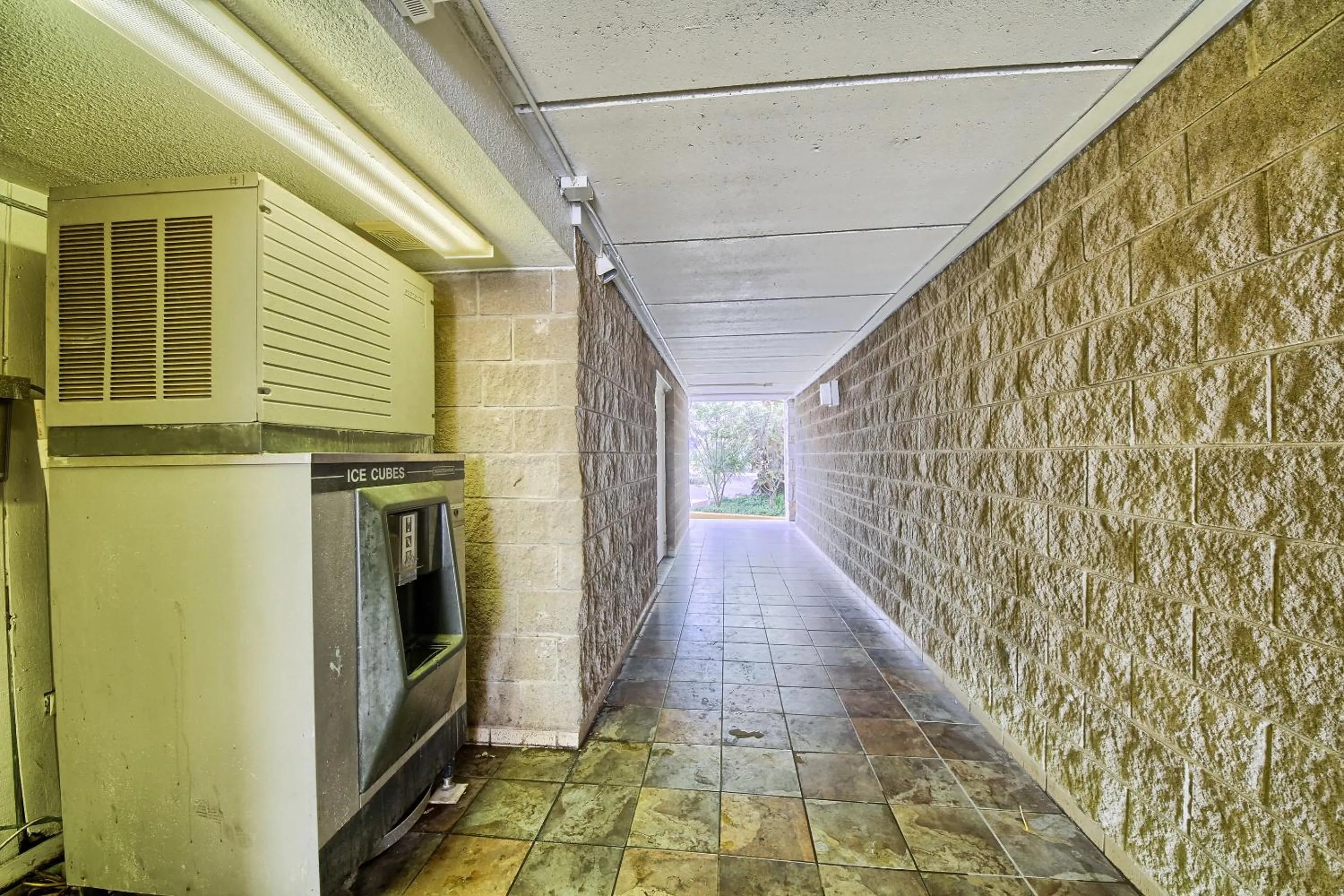 On site in Motel 6-San Antonio, TX - Northwest Medical Center