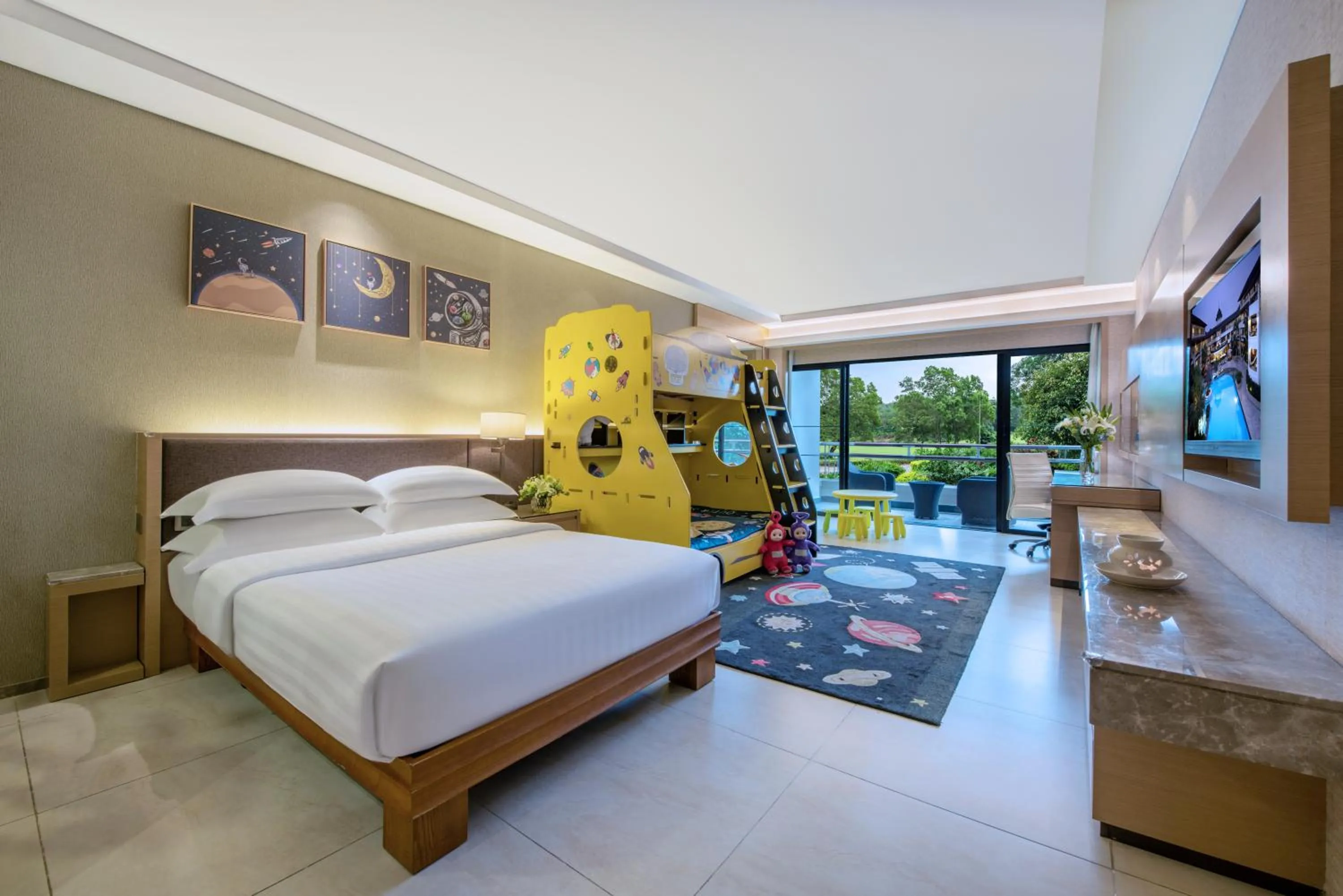 children, Bed in Mission Hills Hotel Resorts Shenzhen