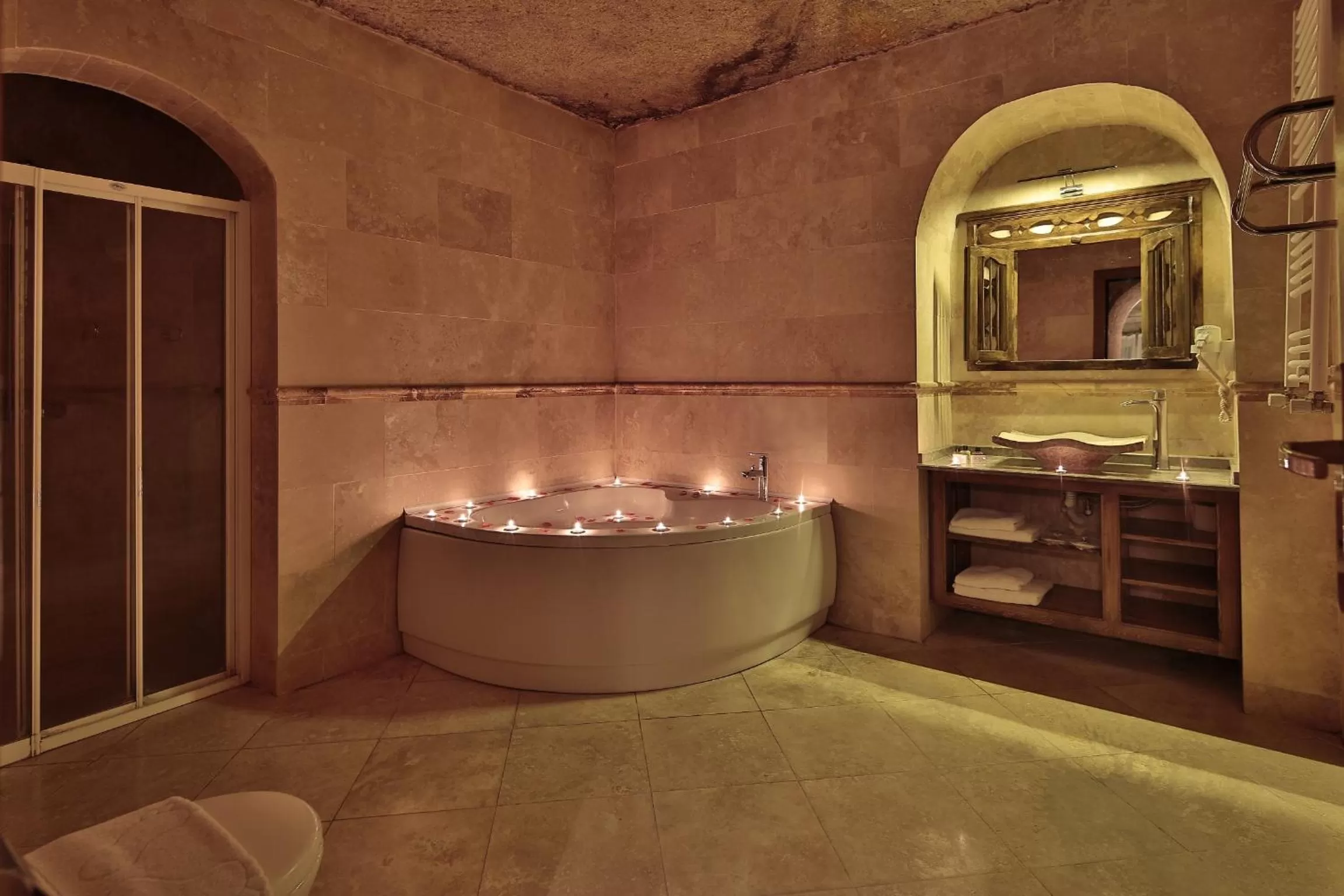 Other in Shoestring Cave House