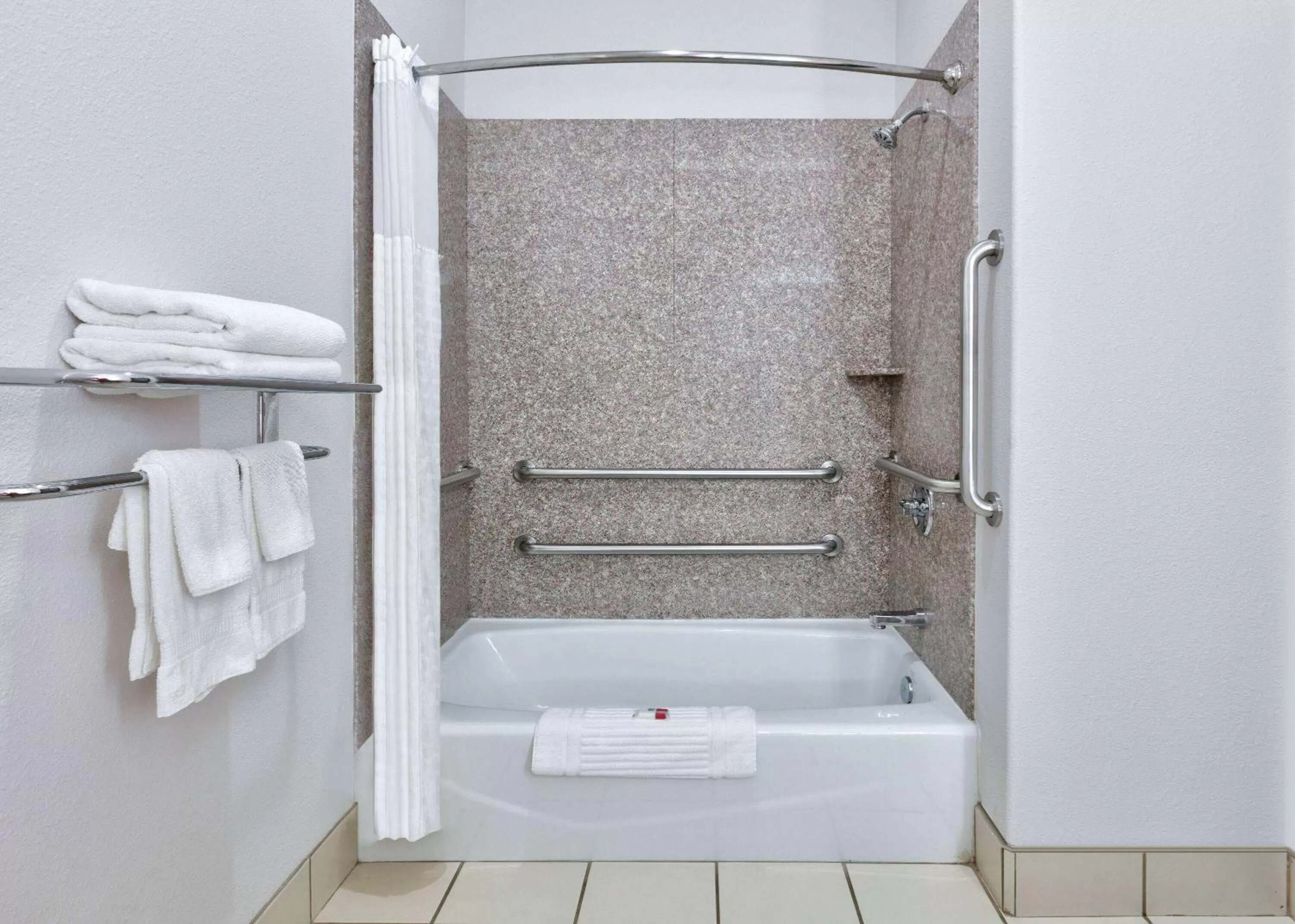 Bathroom in Baymont Inn & Suites by Wyndham Glen Rose