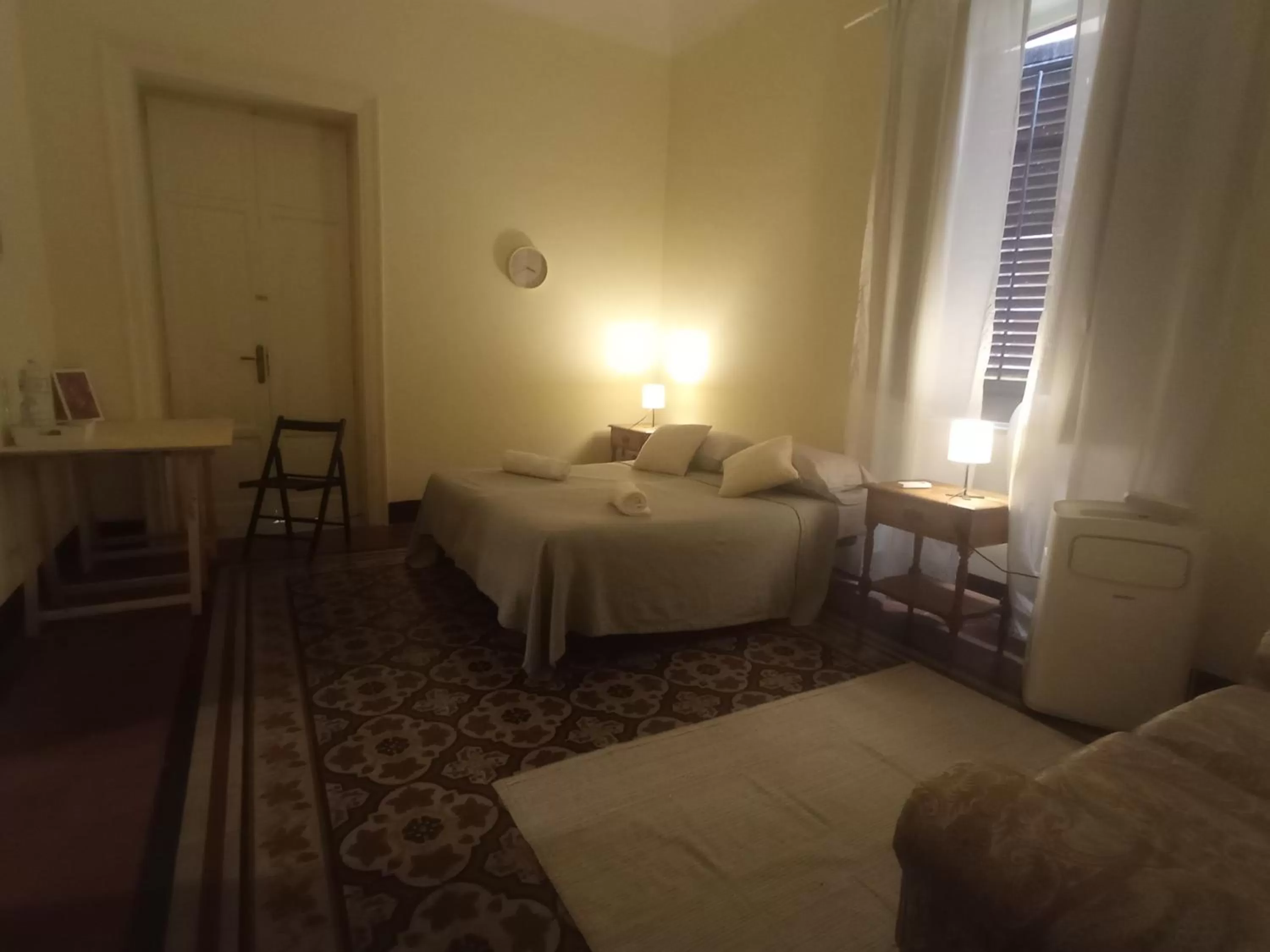 Bed in Nowhere Rooms