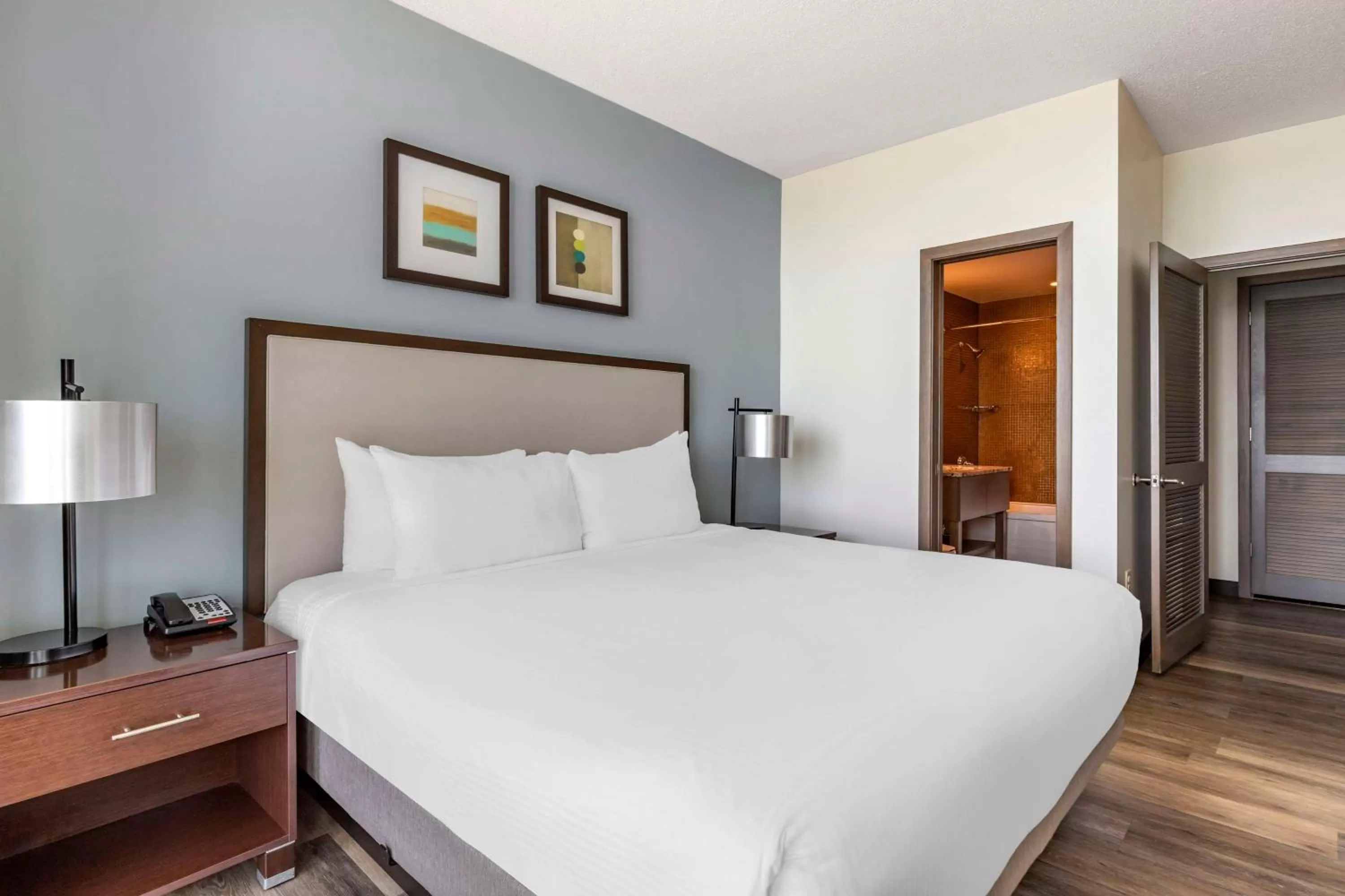 Bed in Hilton Vacation Club Oceanaire Virginia Beach