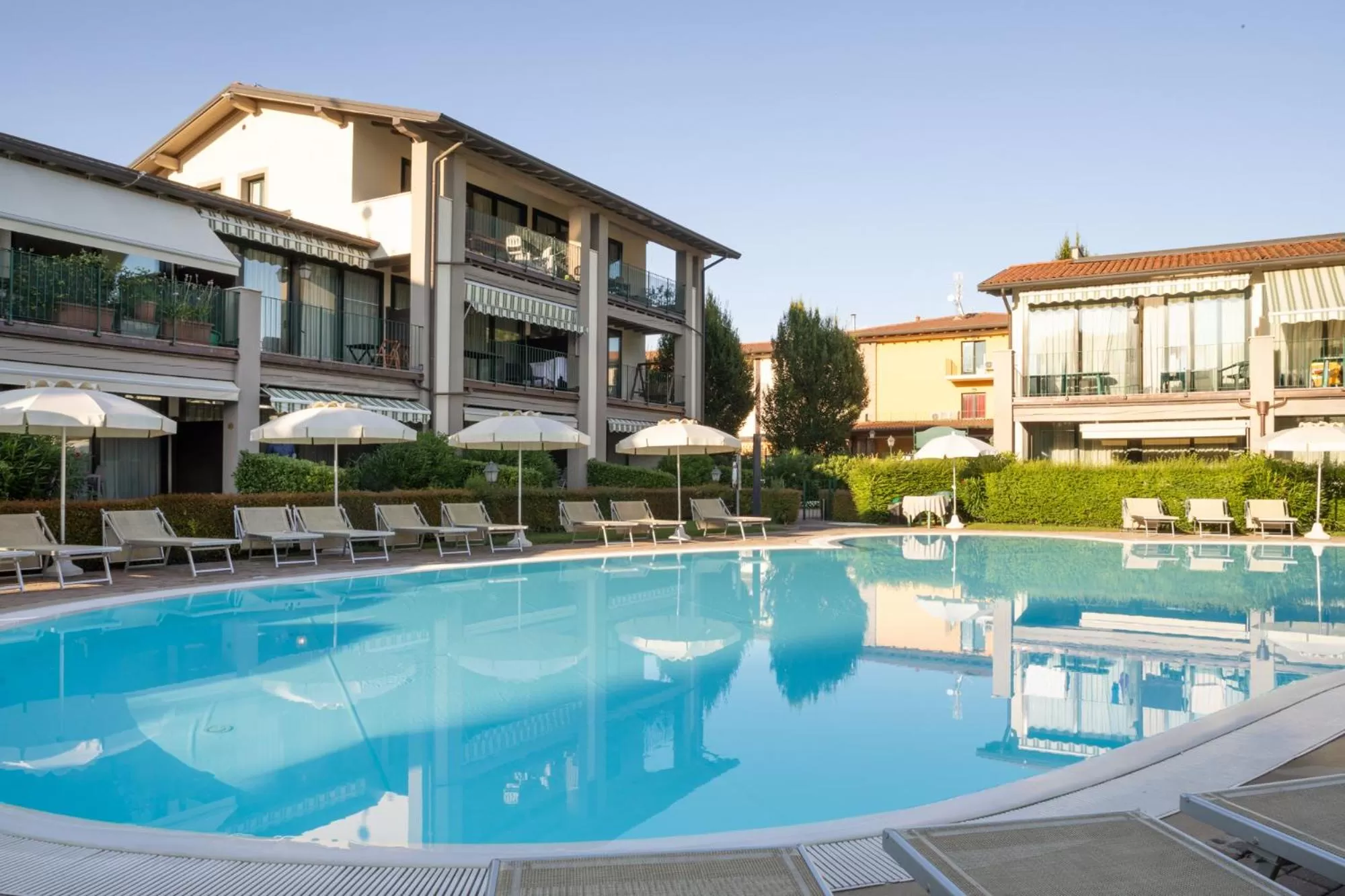 Swimming pool in Le Terrazze sul Lago Hotel & Residence