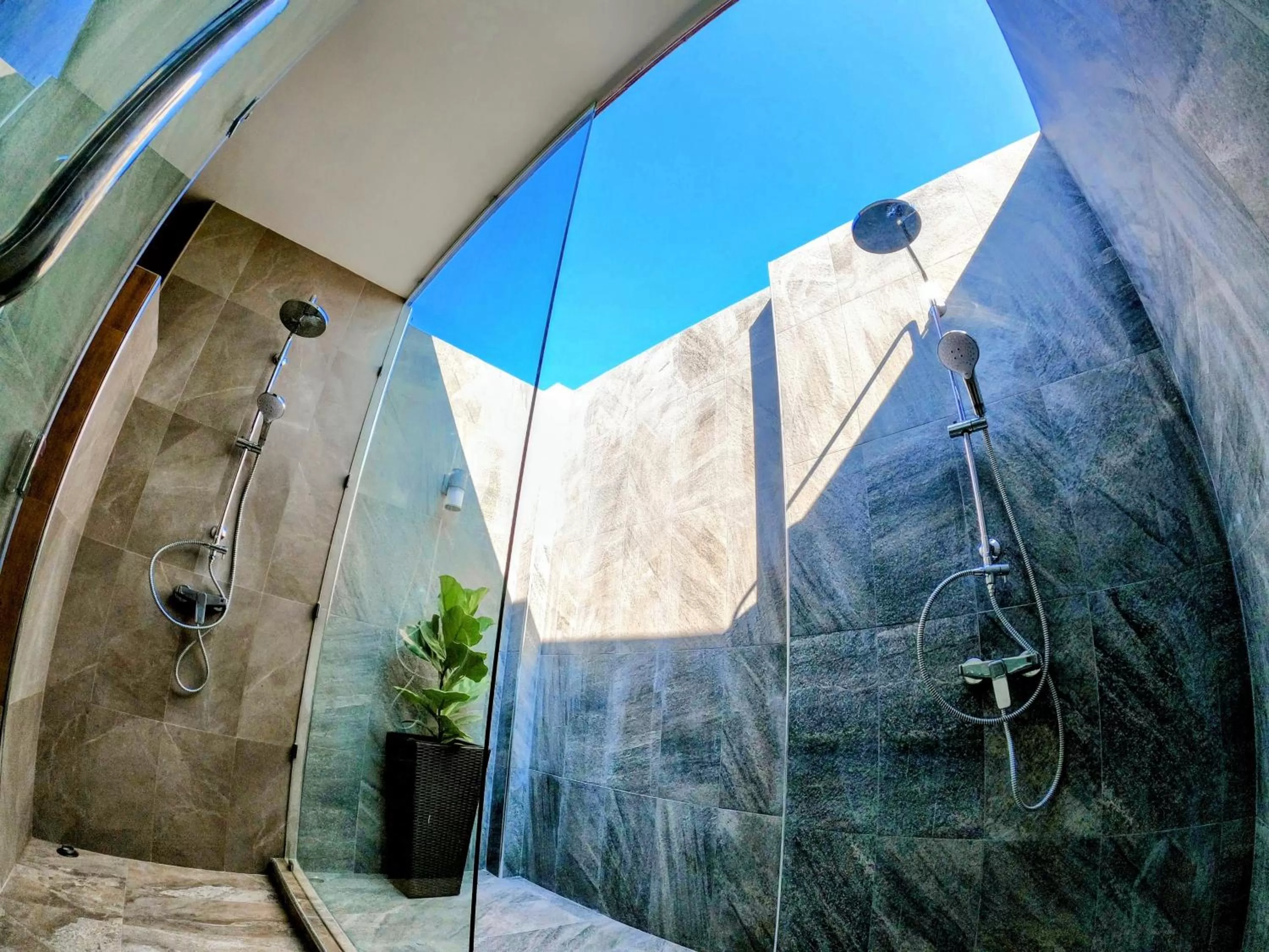 Shower in Isan Golf & Adventure Hotel