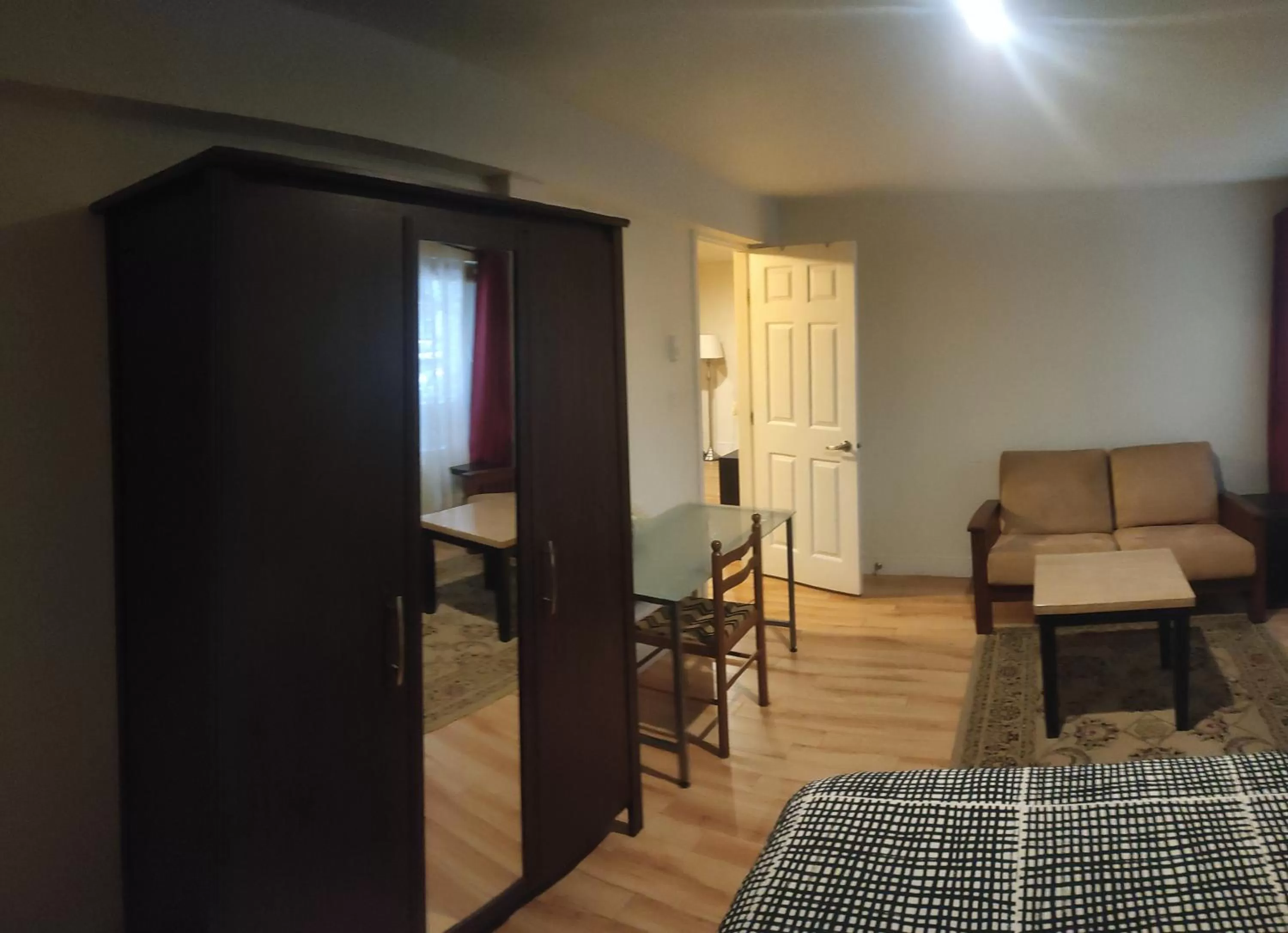 Black Rooster Guesthouse