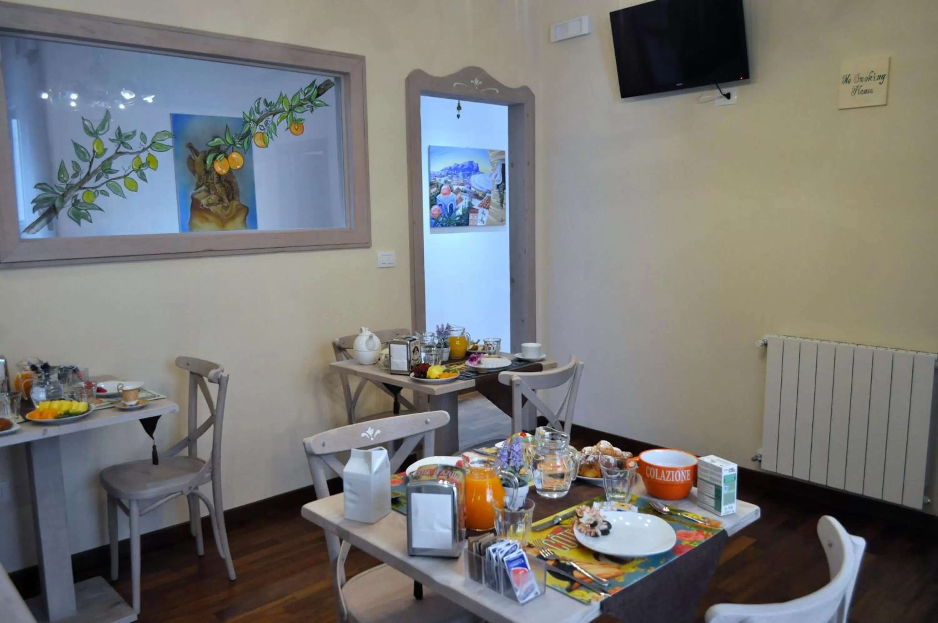 Restaurant/places to eat in Stupor Mundi Bed and Breakfast