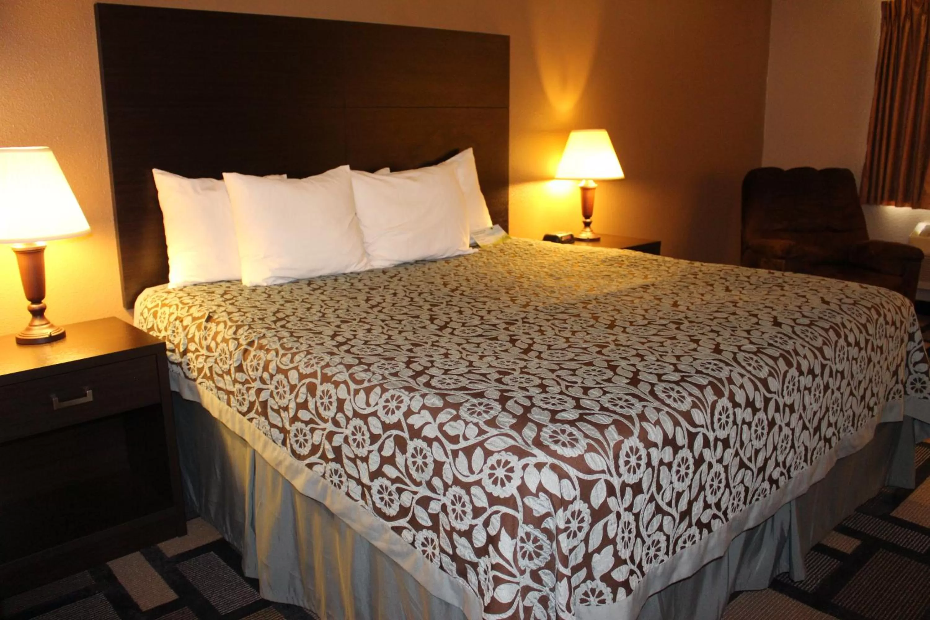 Bedroom, Bed in Days Inn by Wyndham Watertown