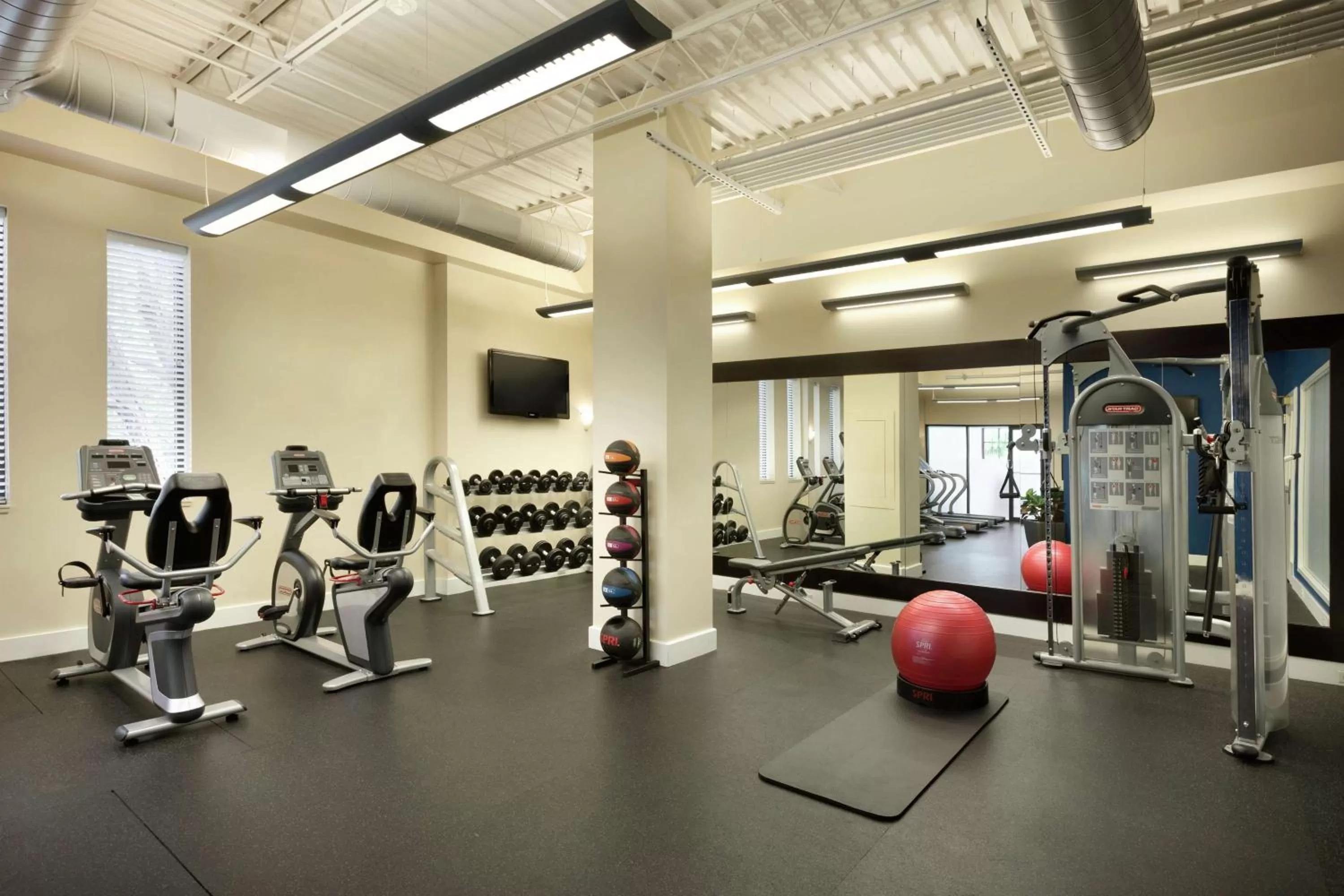 Fitness centre/facilities in Hilton Garden Inn Rochester/Pittsford