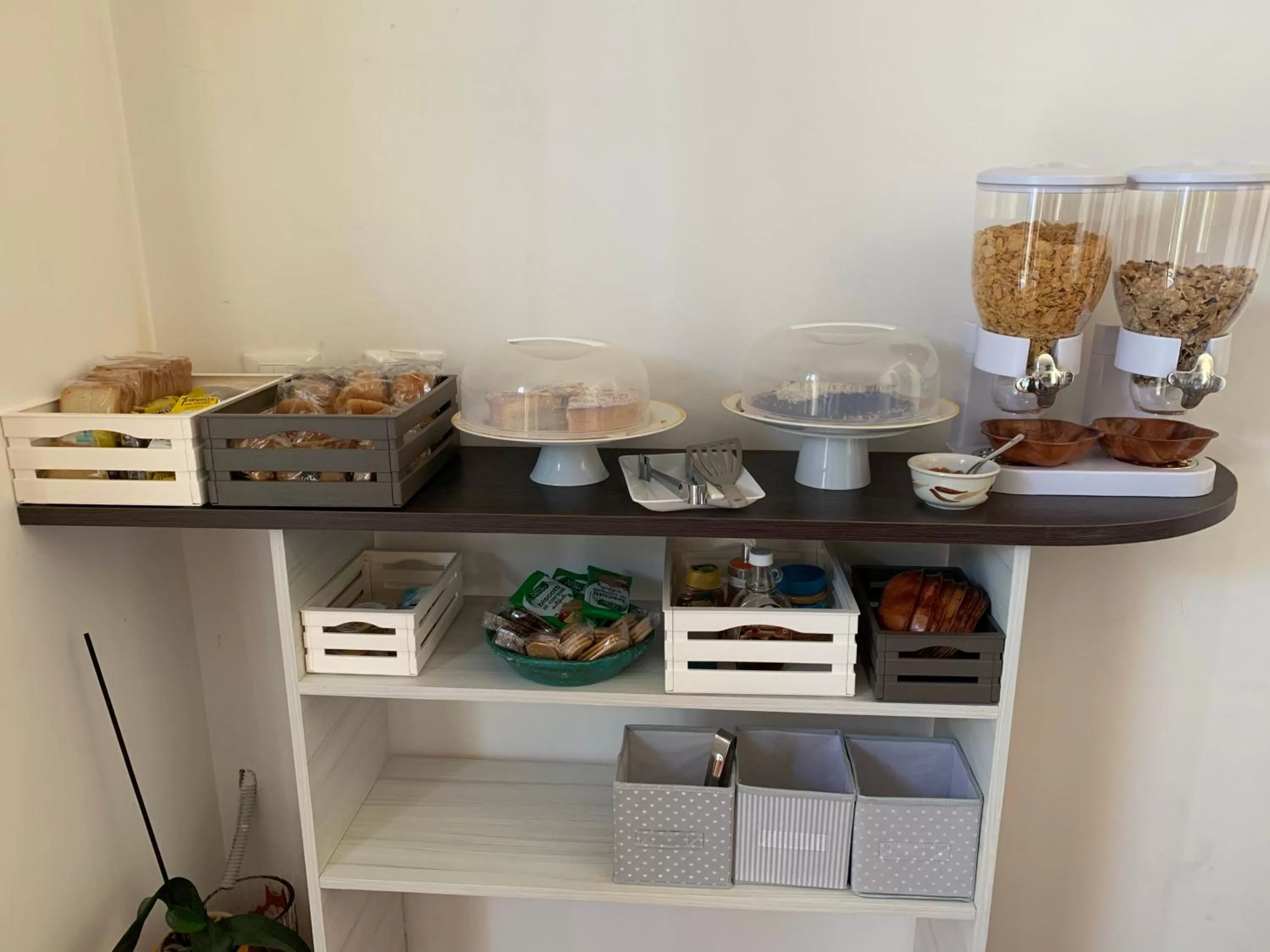 Communal kitchen in B&b Cefalù