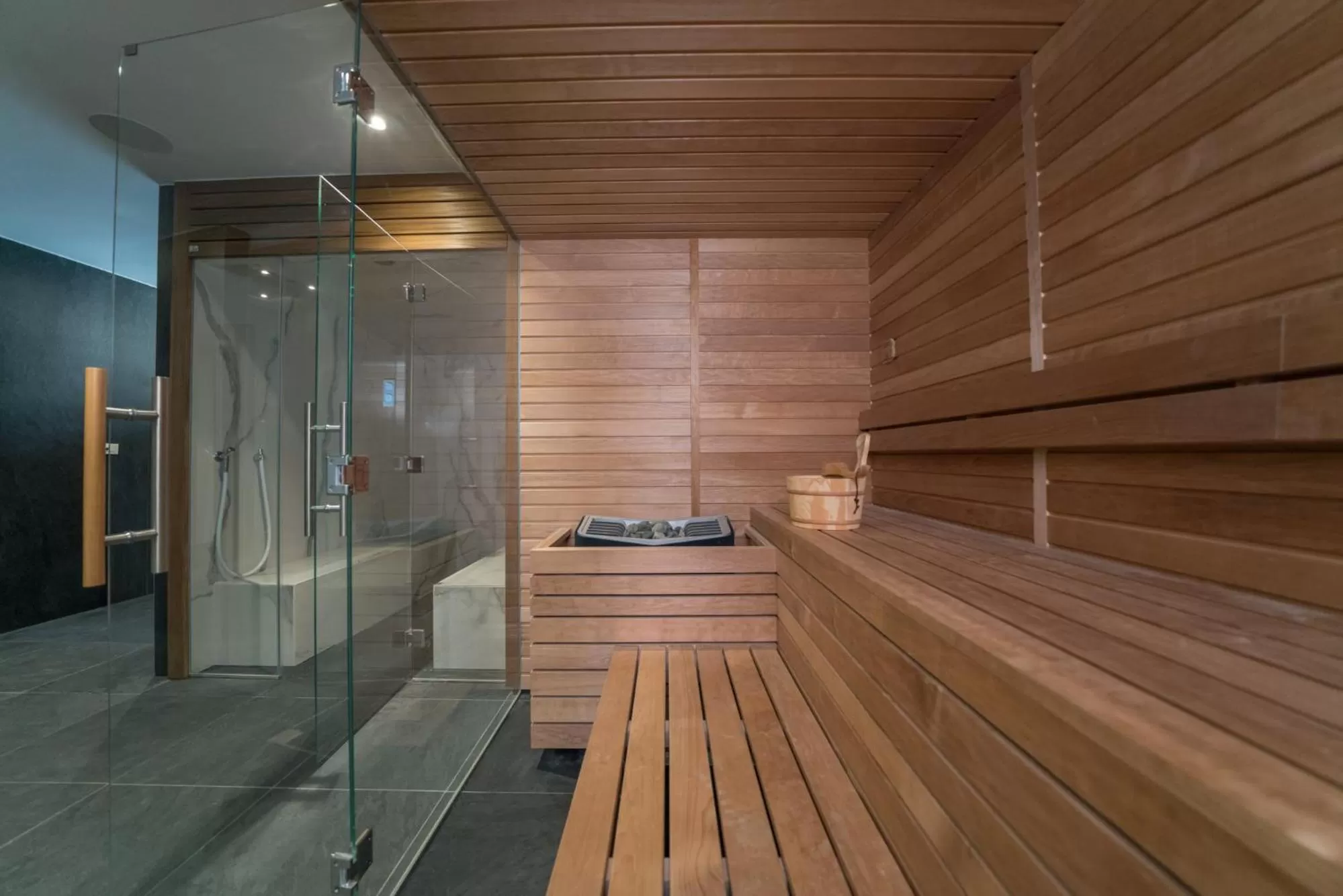 Sauna in Bellevue Superior City Hotel