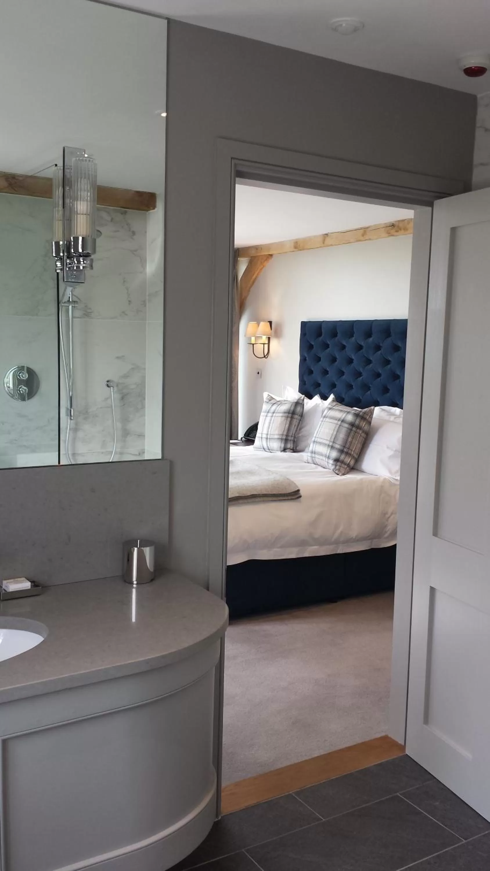 Bedroom, Bed in Marquis Suffolk