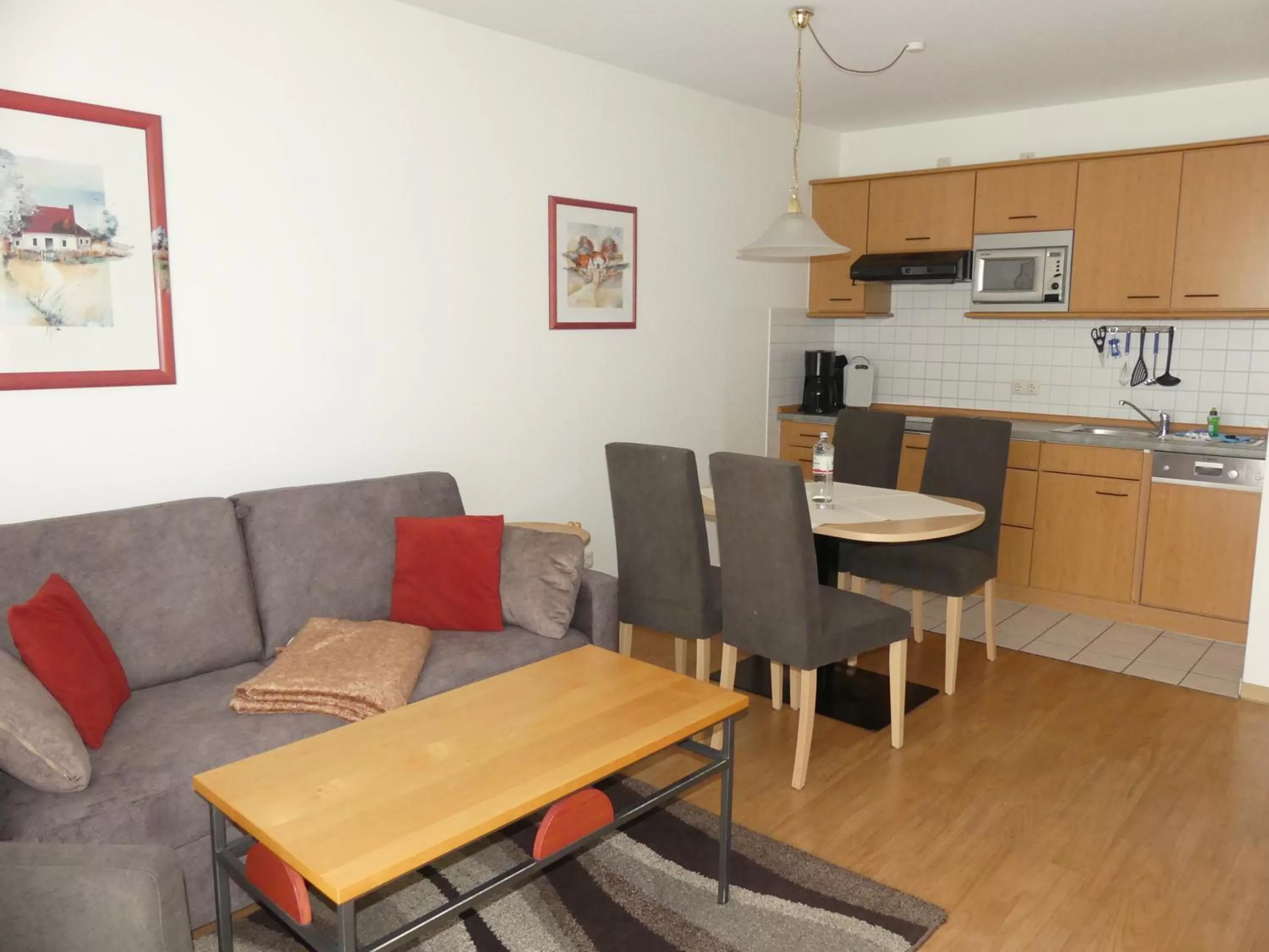 Living room, Kitchen/Kitchenette in Apartmenthaus Binzer Sterne