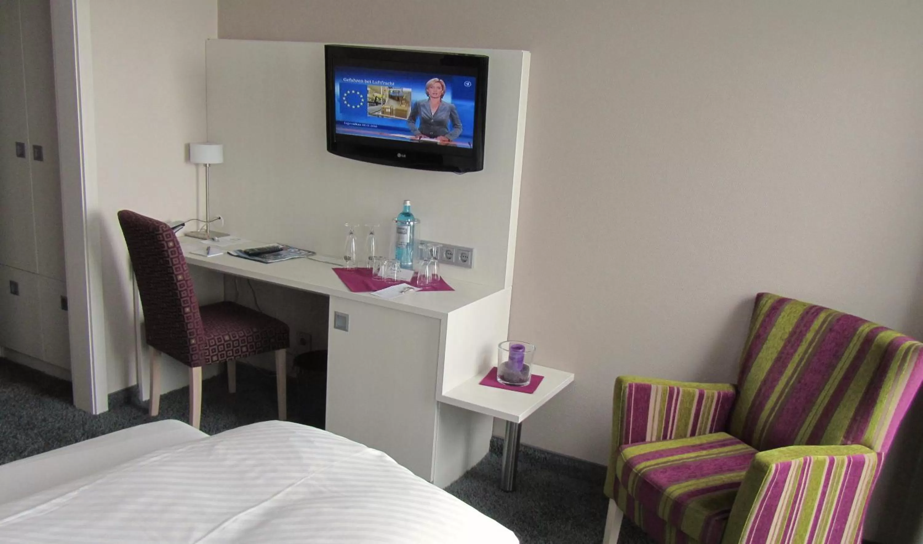 Bedroom, Bed in Hotel Fährhaus