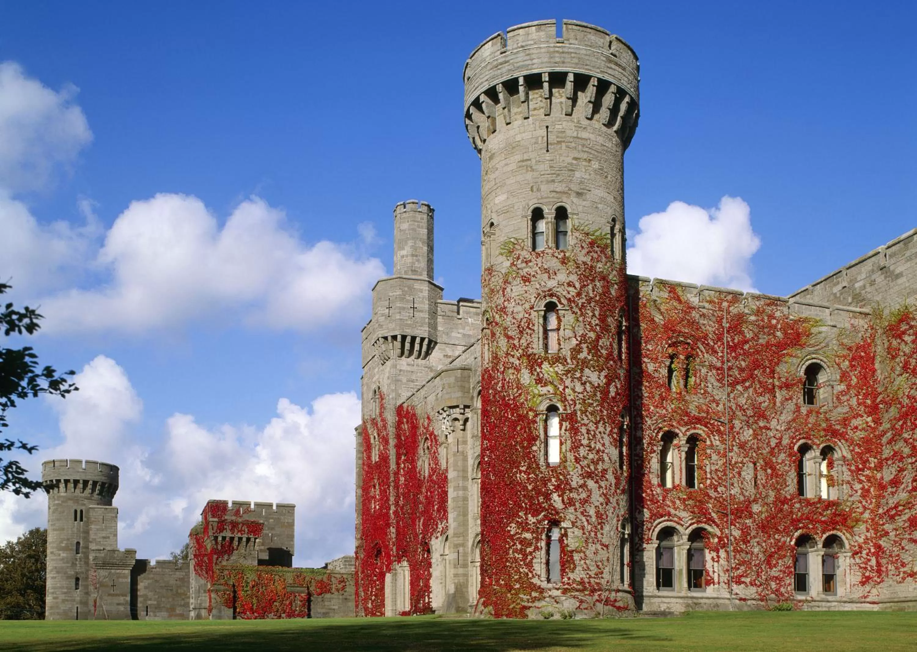 Nearby landmark in Glyn Isa Country House B&B and self catering Lodge