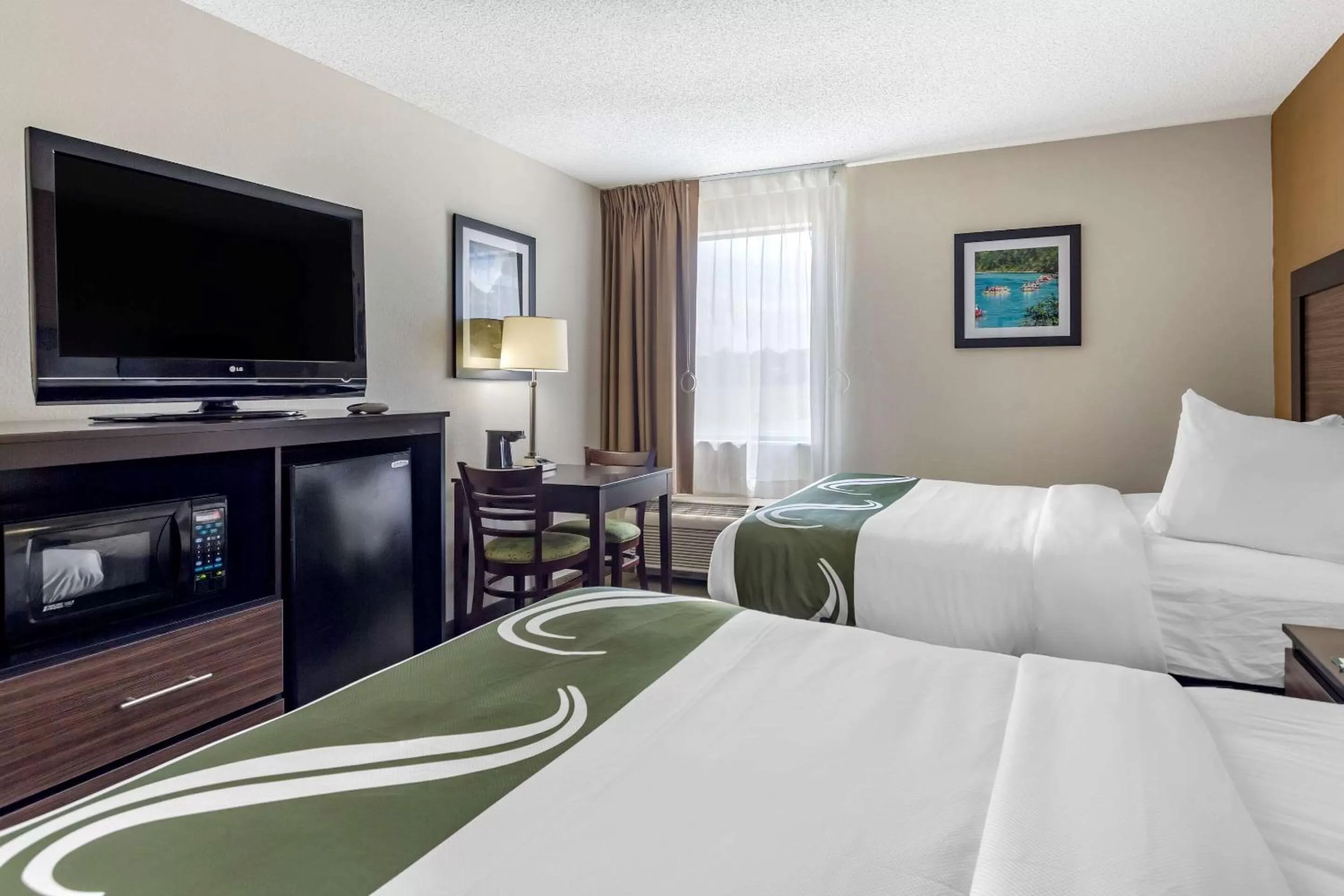 Photo of the whole room, Bed in Quality Inn Ocoee - Cleveland East