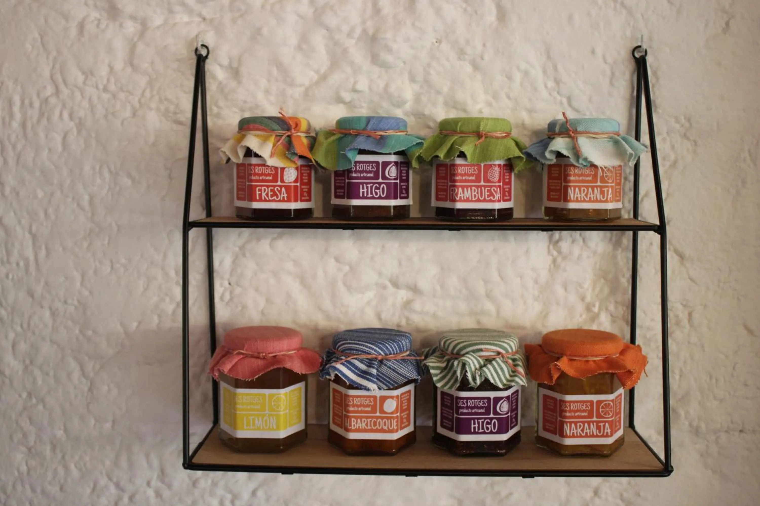 Food and drinks in Petit Hotel Ses Rotges - Only Adults