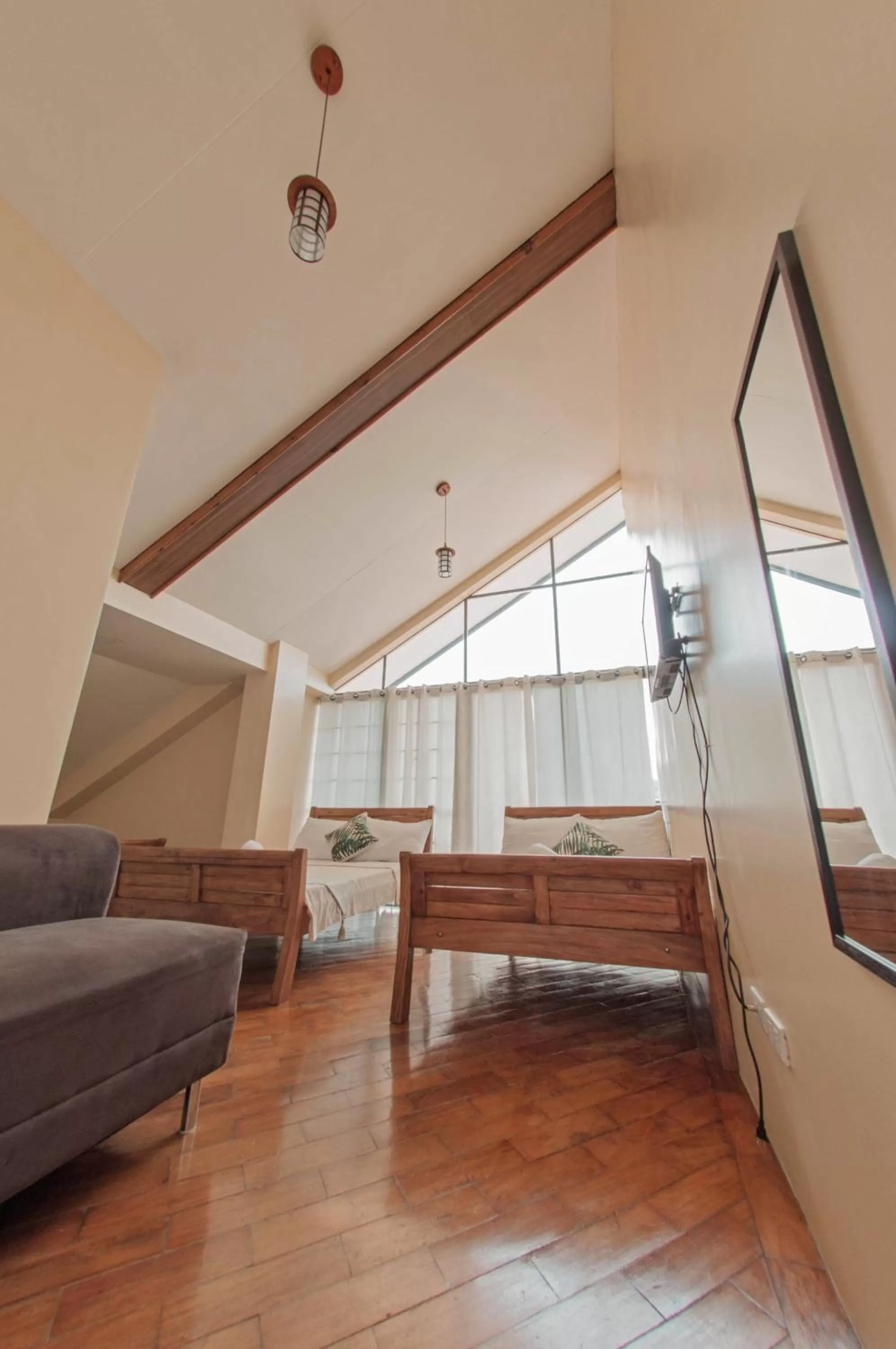 The Half House by Elmar Cabin