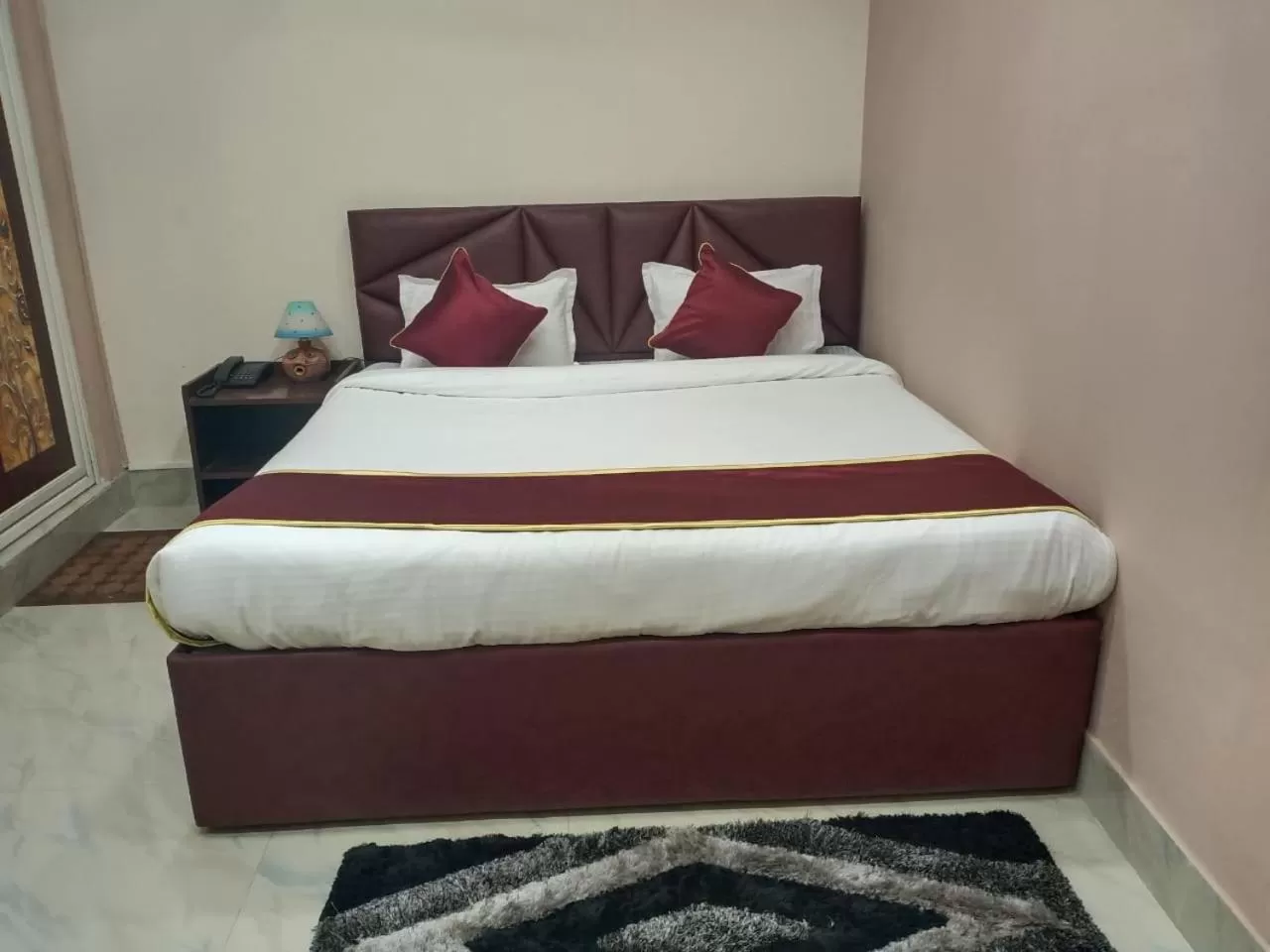 Bed in URBAN COTTAGE