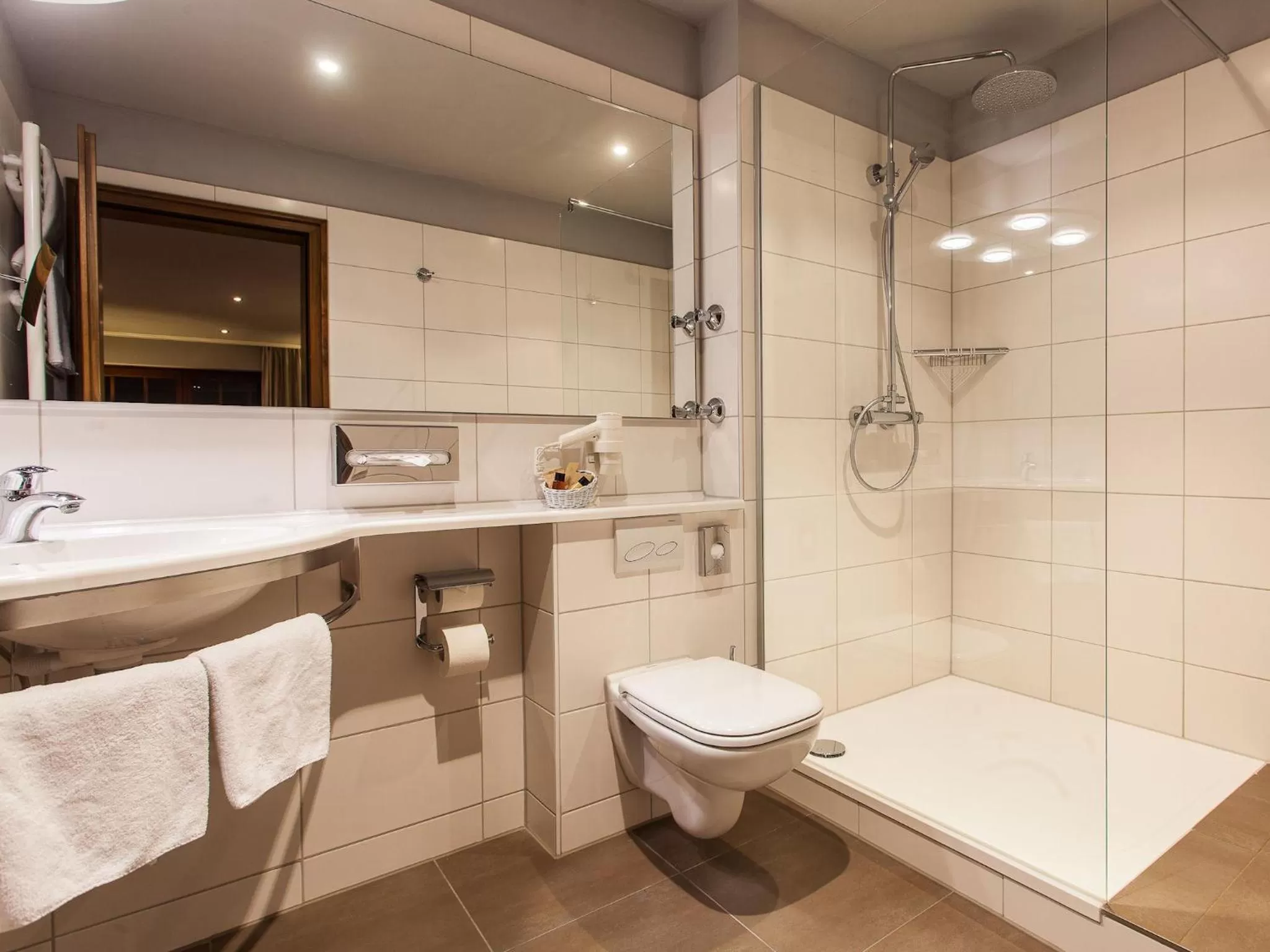 Bathroom in Romantik Hotel zur Sonne