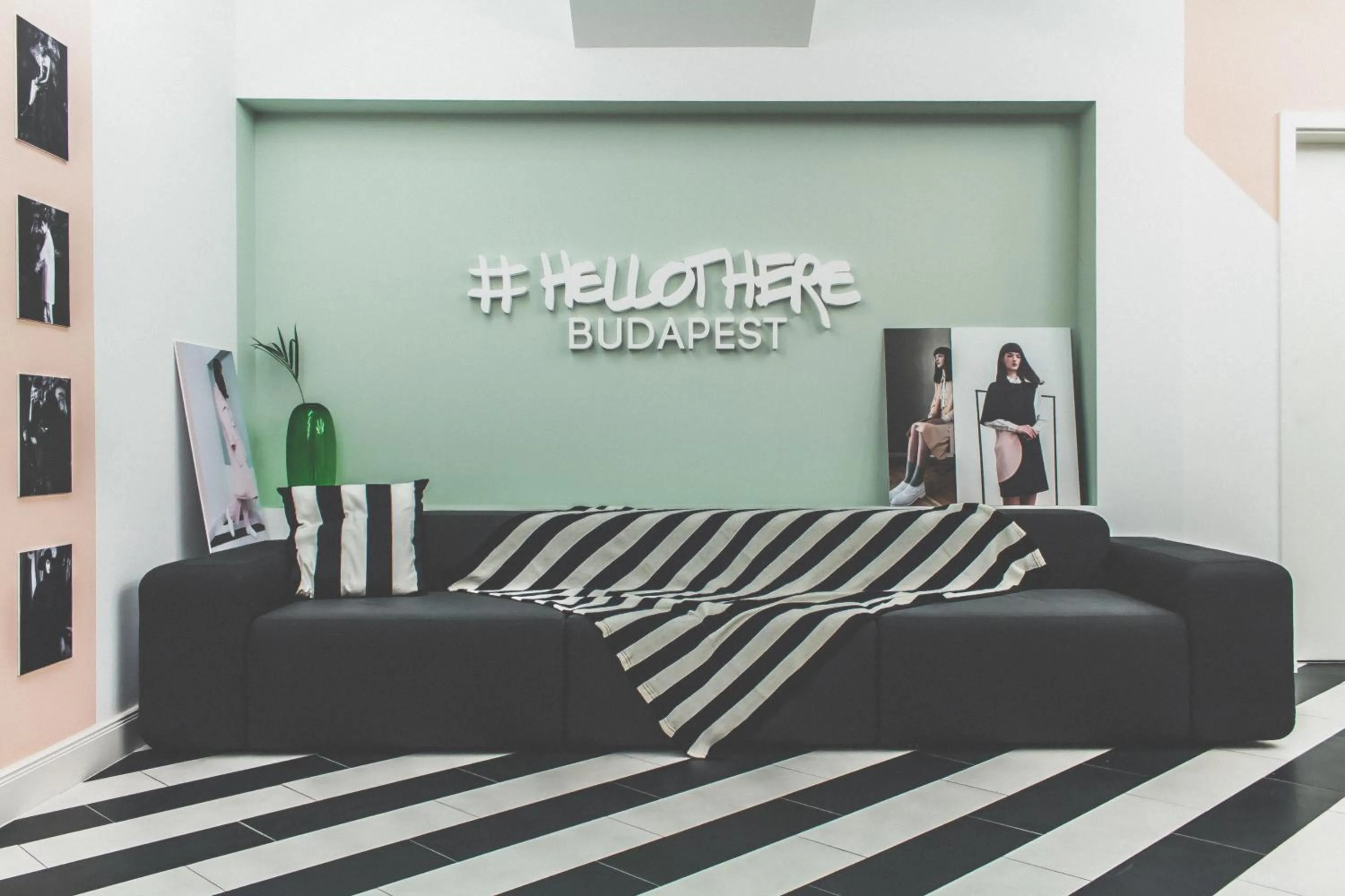 Lobby or reception in MGZN Basilica Rooms