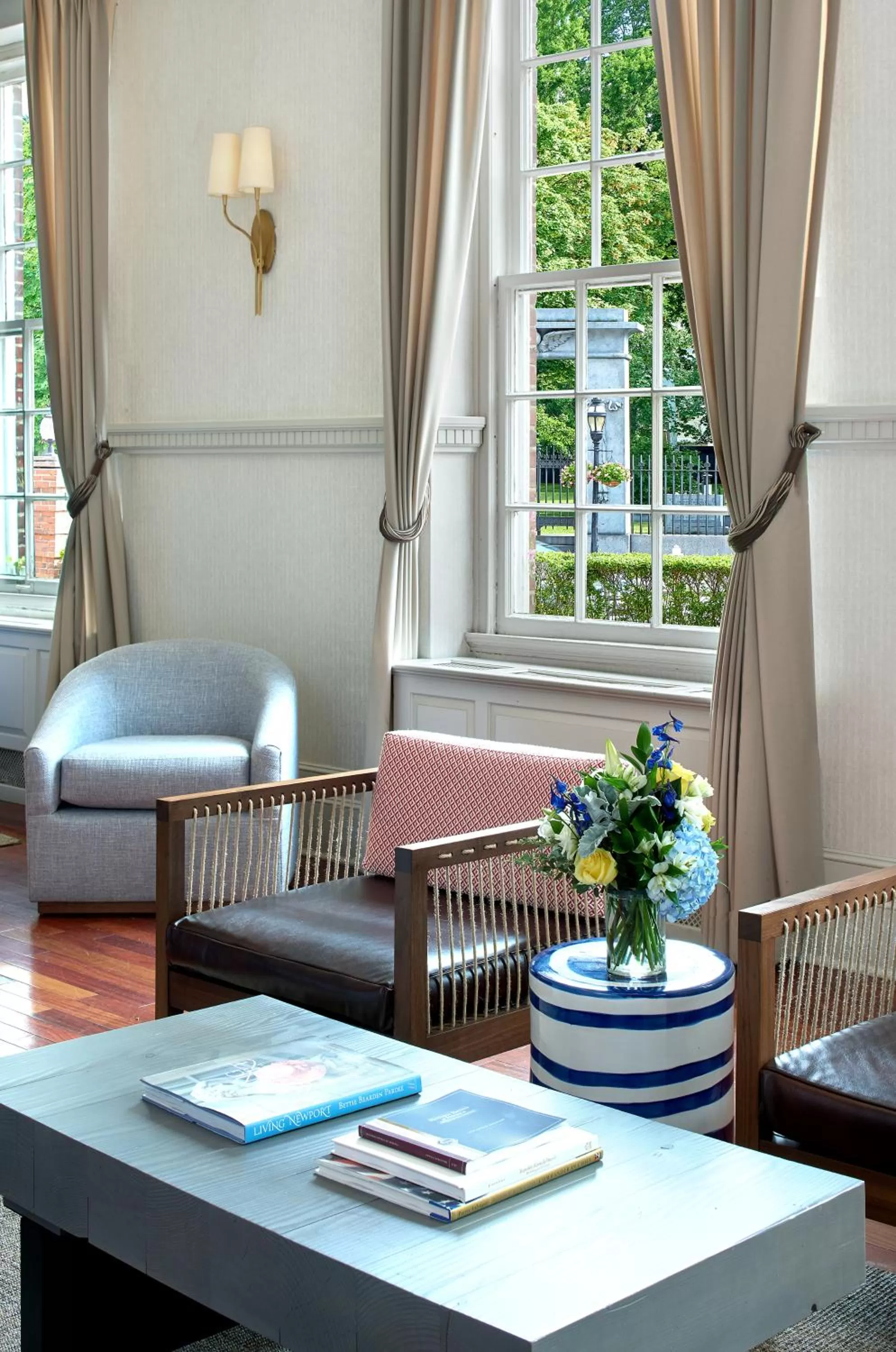 Seating area in Hotel Viking