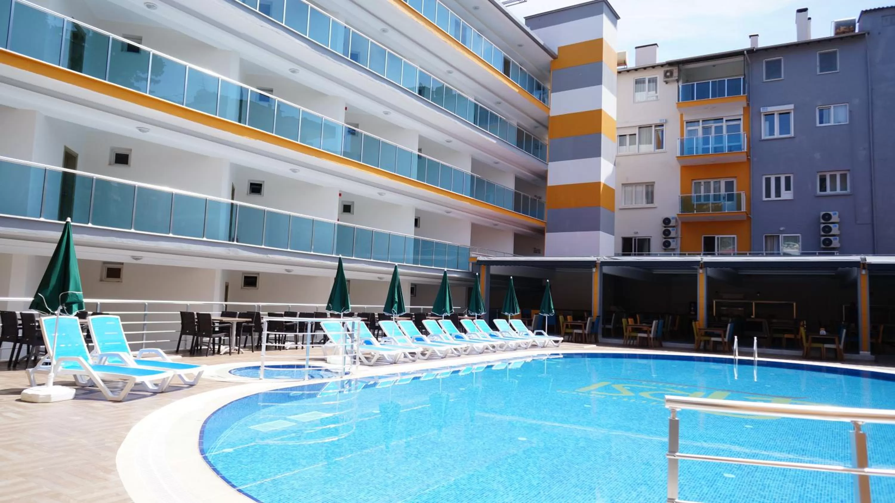 Swimming pool in Arsi Enfi City Beach Hotel