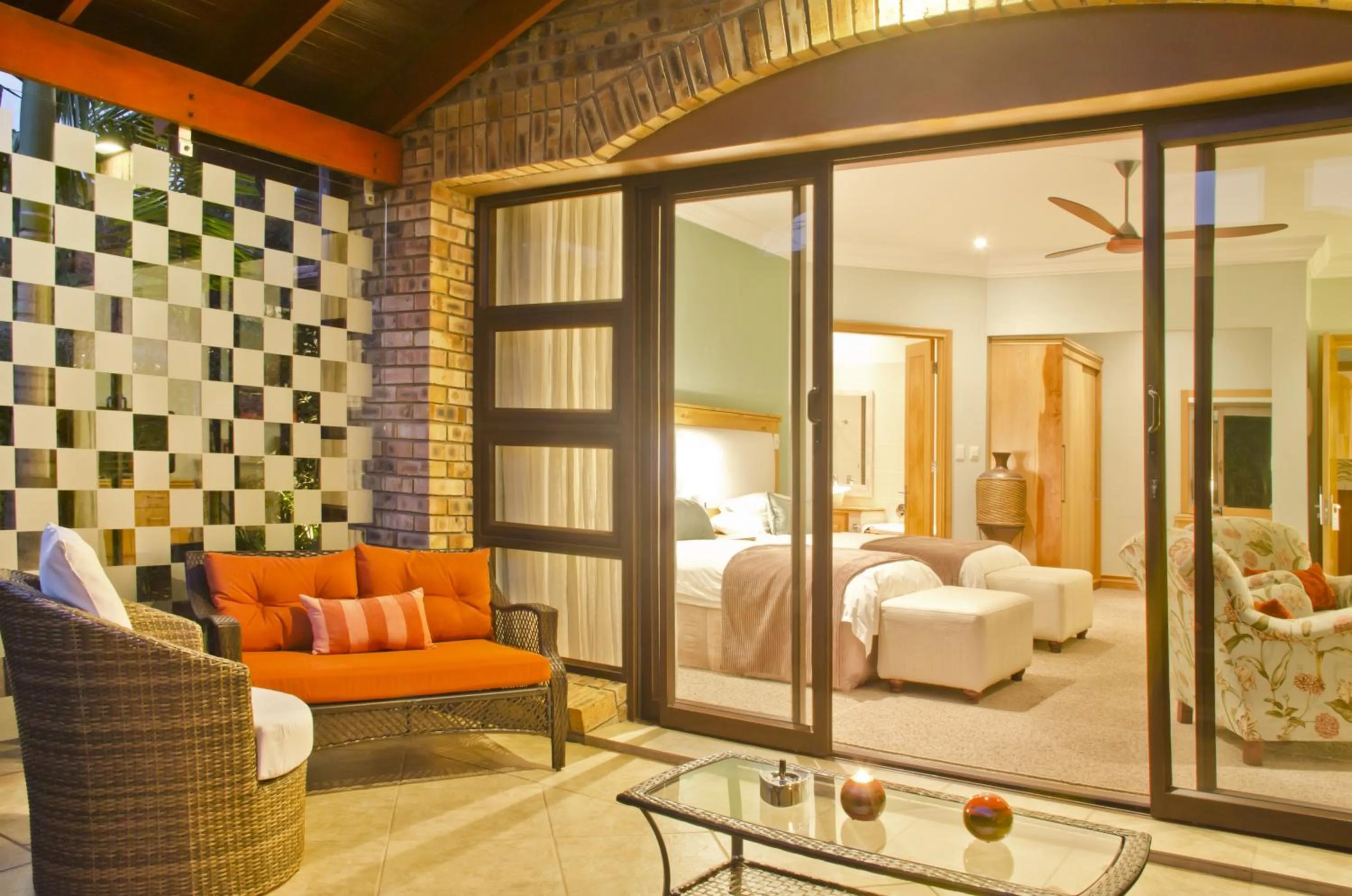 Balcony/Terrace, Bed in Schneiders Boutique Hotel