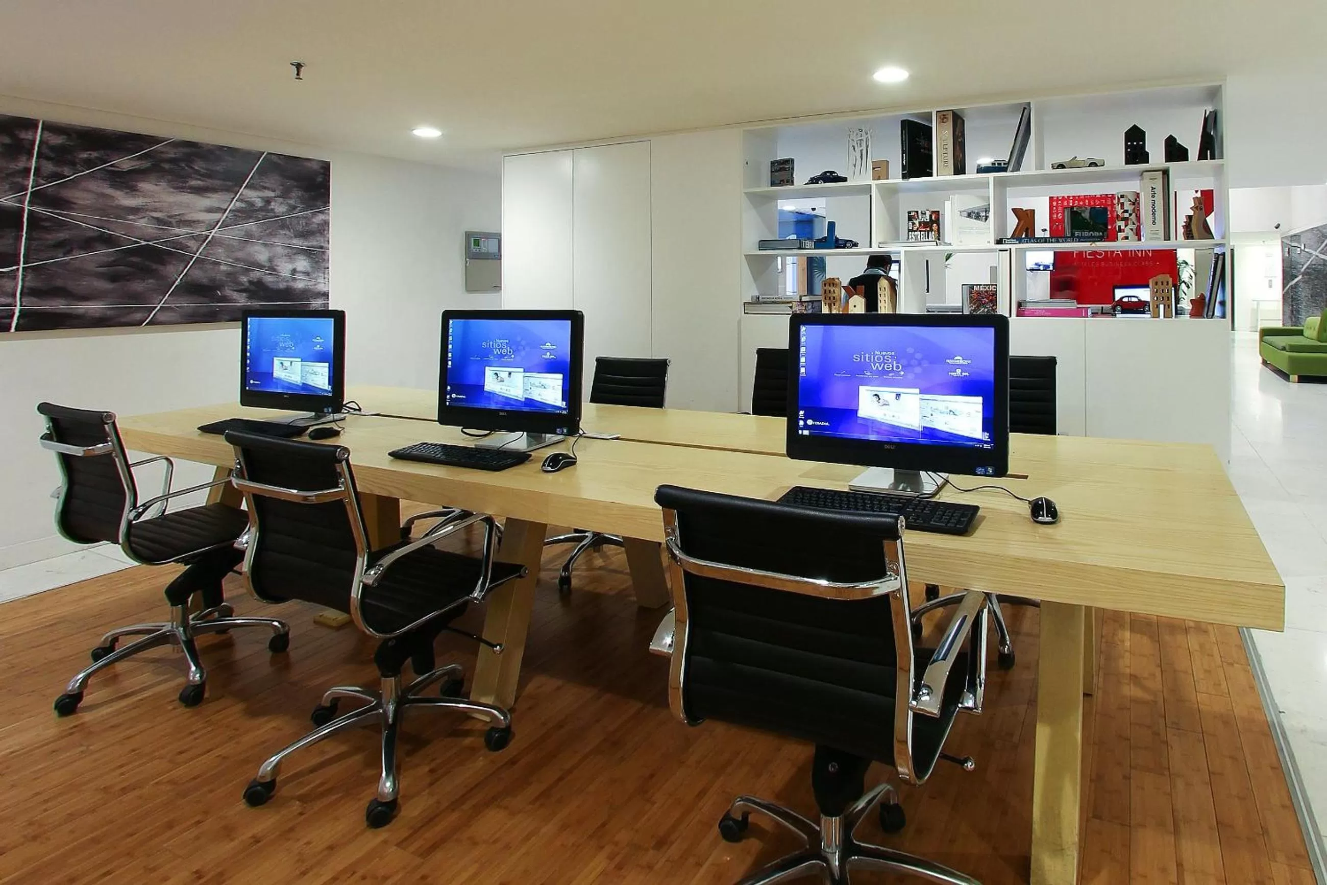 Business facilities in Fiesta Inn Express Naucalpan