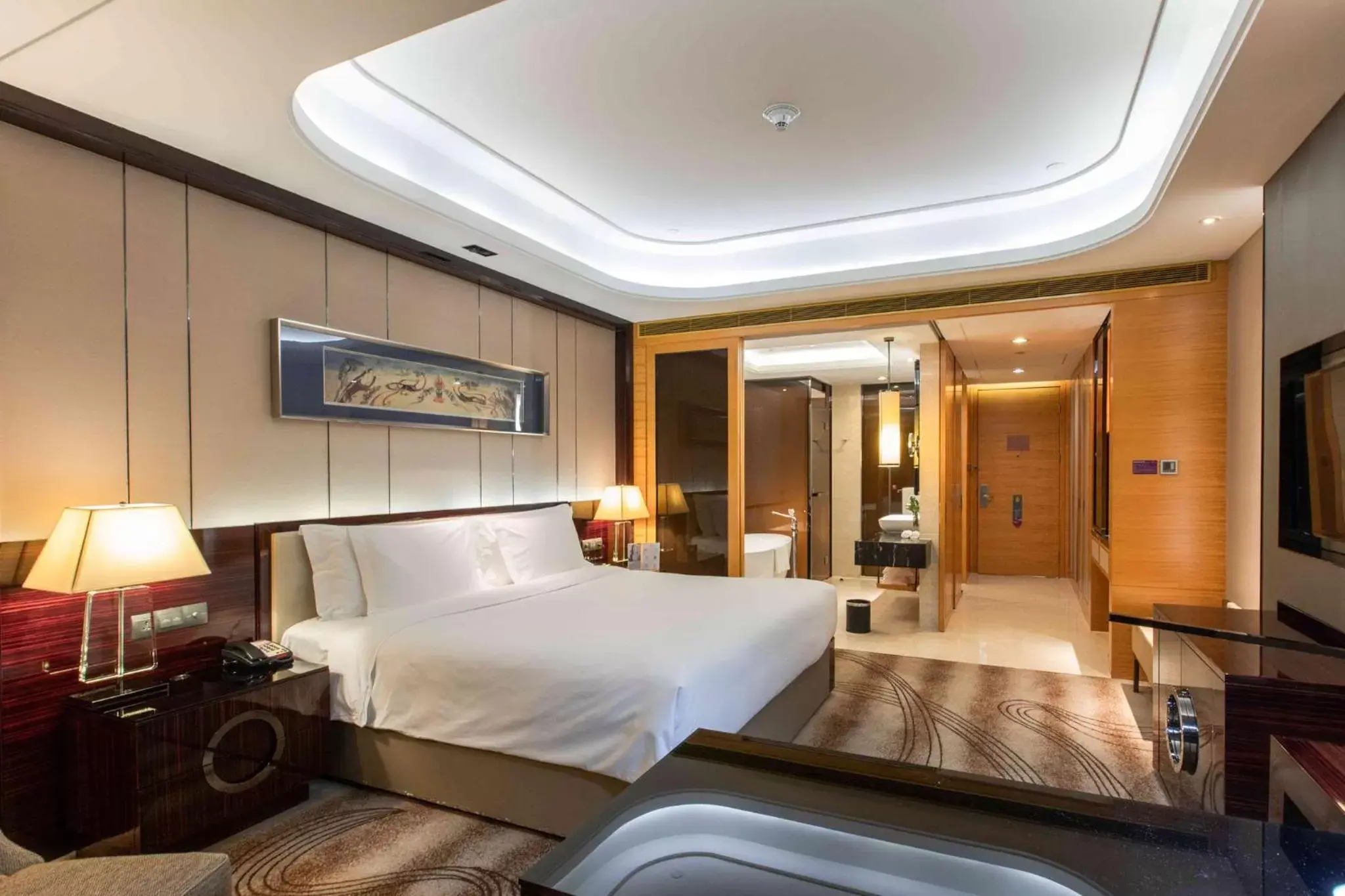 Deluxe Double Room in Crowne Plaza Hotel Lanzhou, an IHG Hotel Deluxe Double Room in Crowne Plaza Hotel Lanzhou, an IHG Hotel