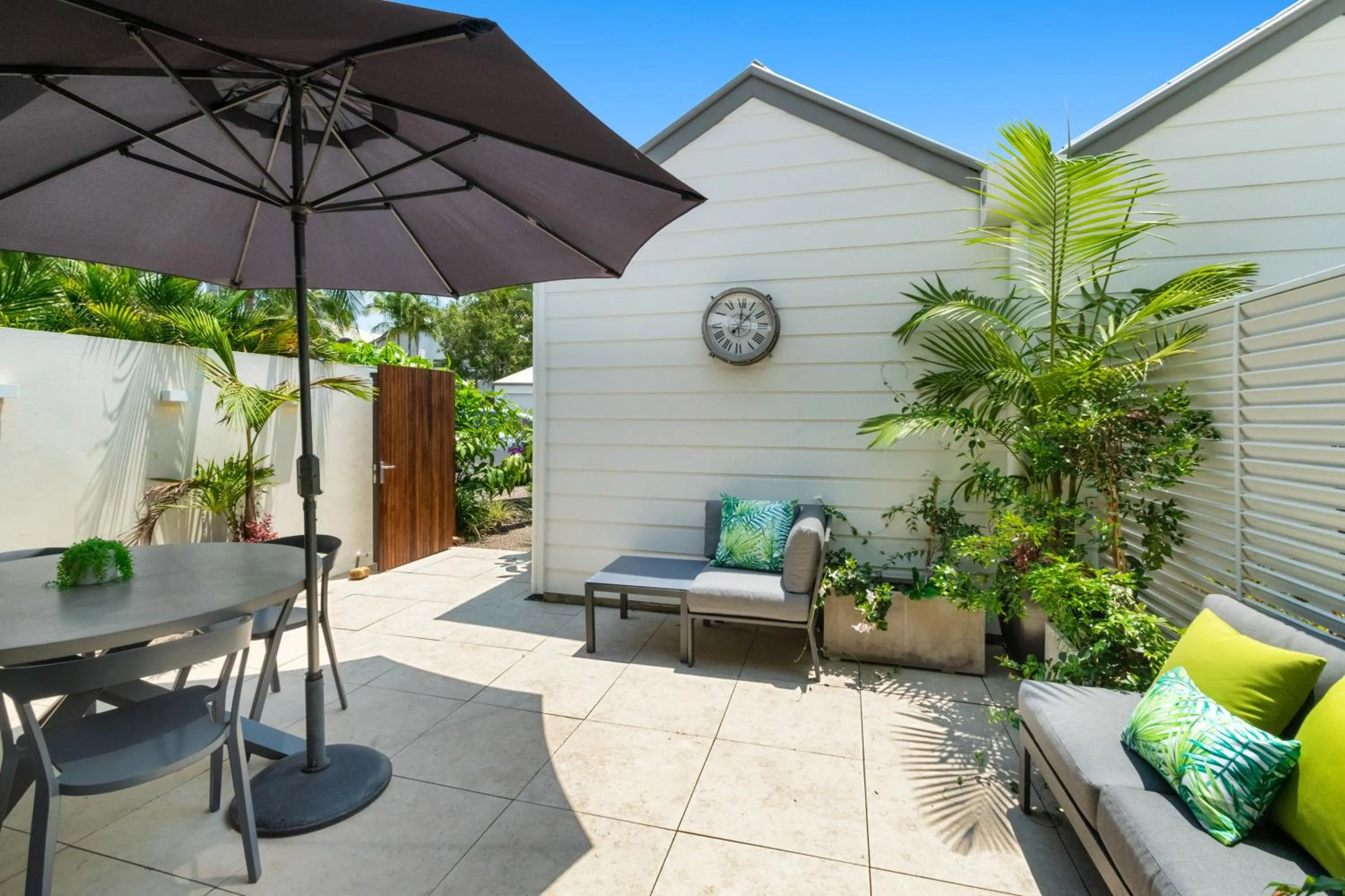 Noosa Entrance Waterfront Resort