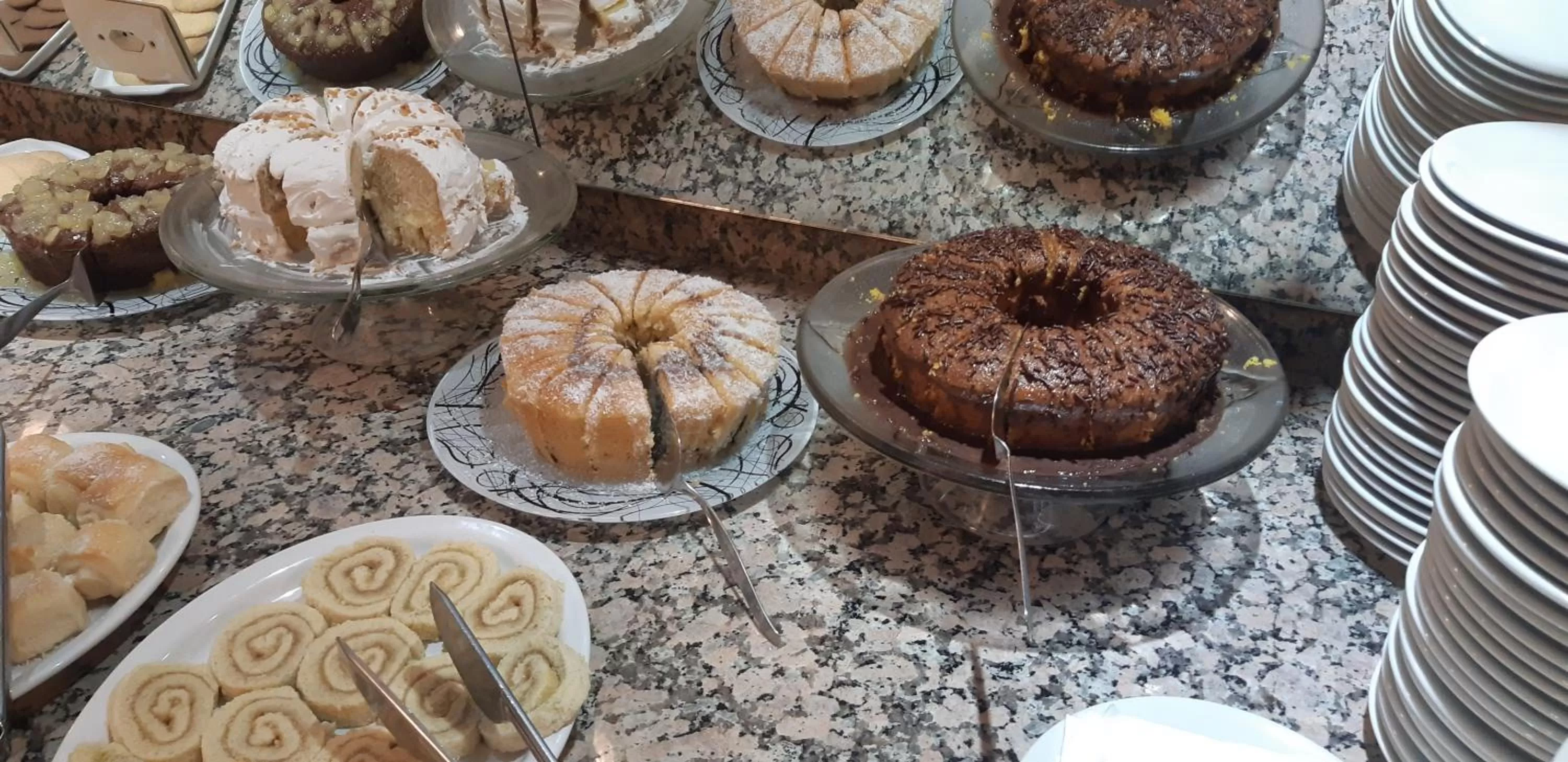 Food and drinks in Pampas Palace Hotel