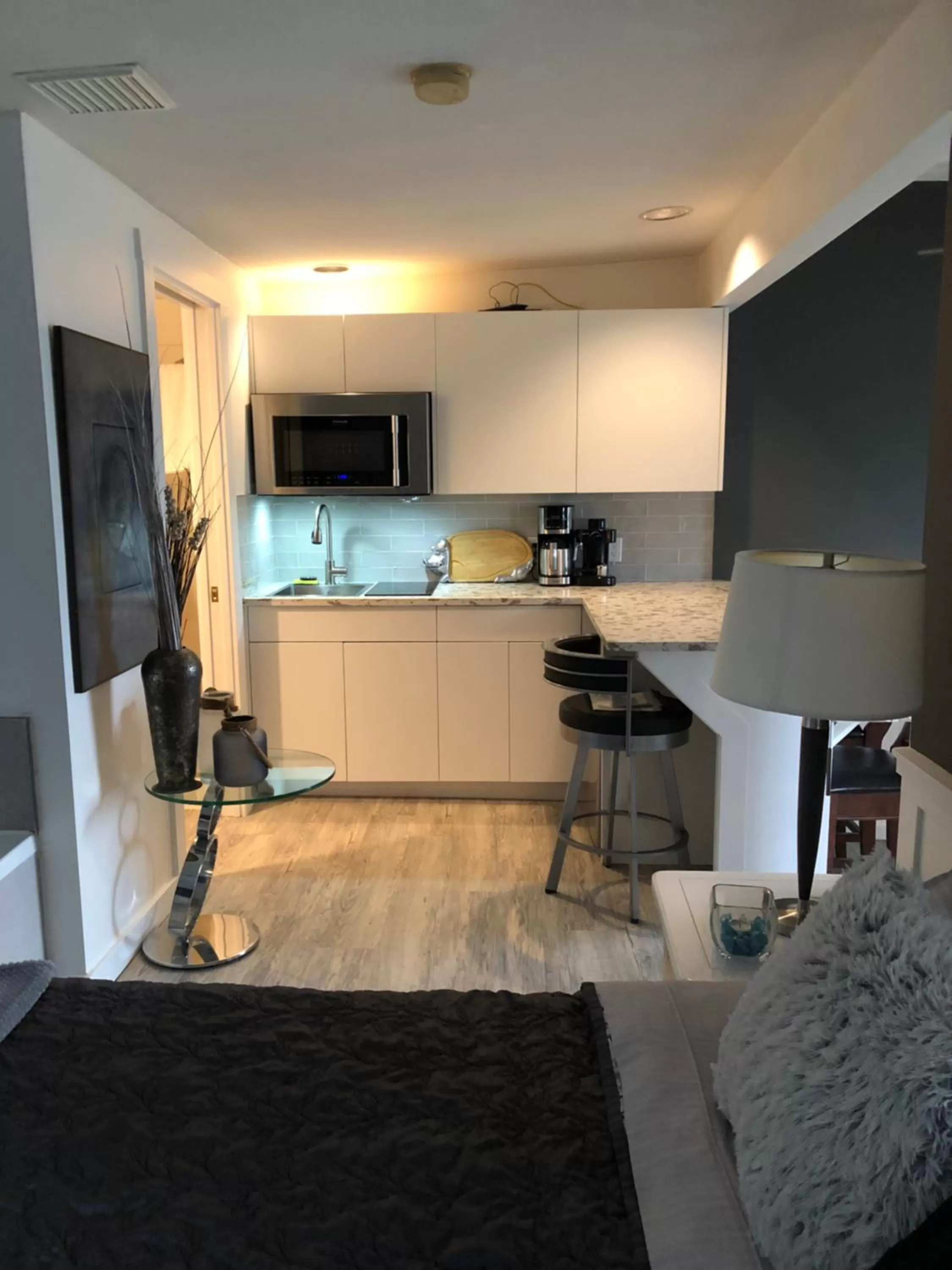 Kitchen or kitchenette in Qualicum Breeze Beach Resort
