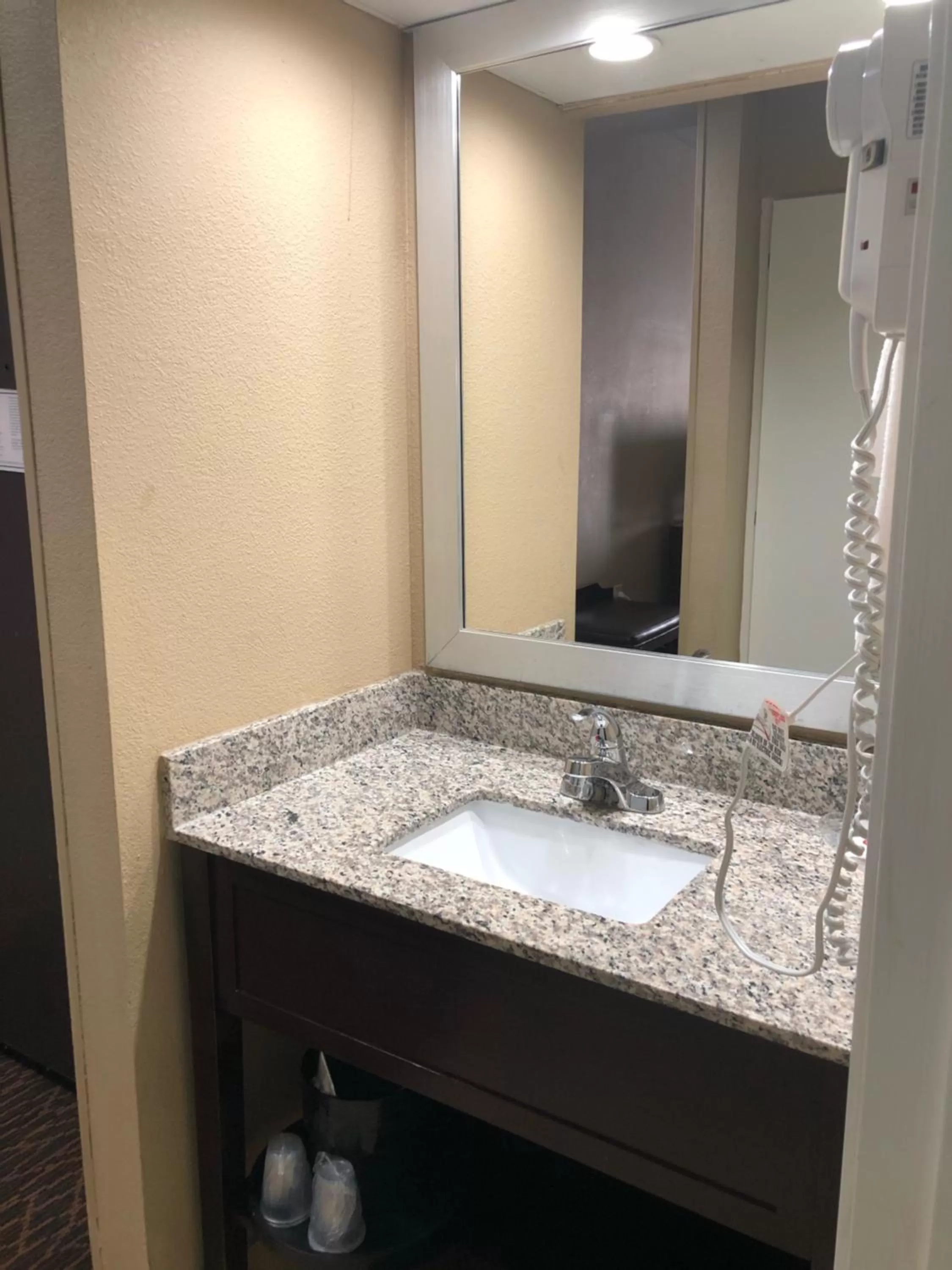 King Suite - Non-Smoking in Comfort Inn & Suites Kannapolis - Concord